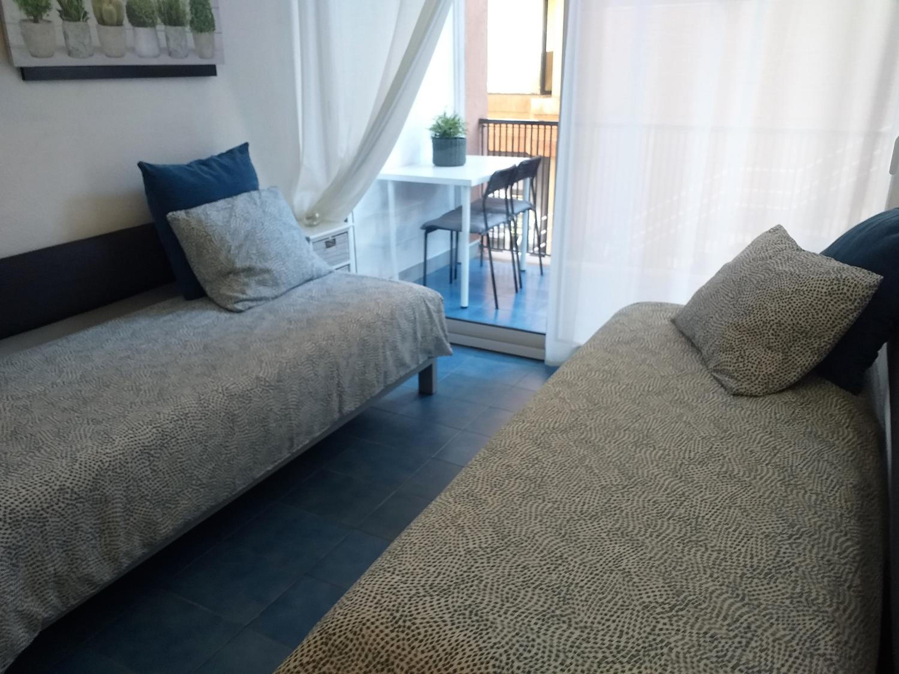 APARTAMENTO con TERRAZA VISTAS AL MAR