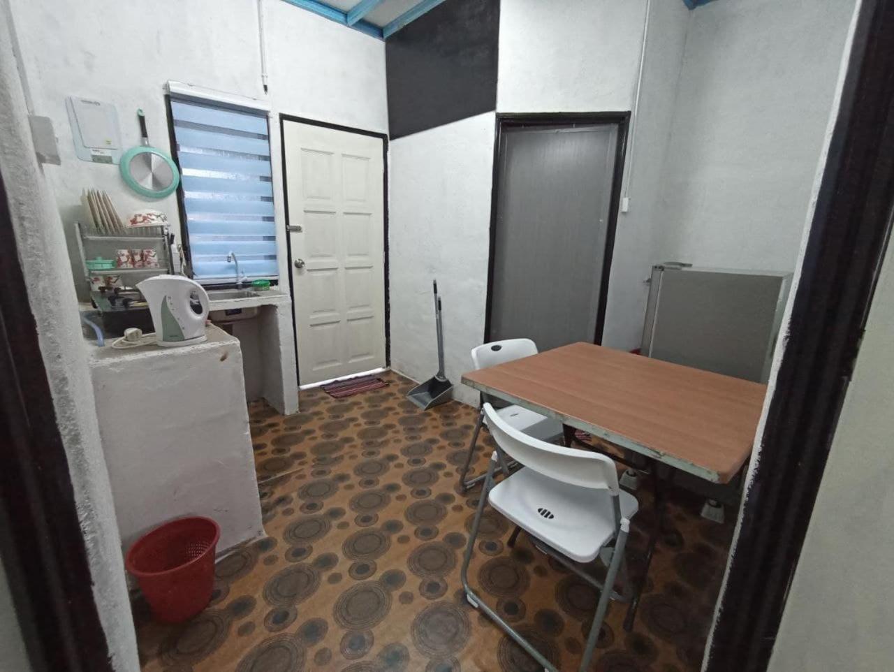 HOME2STAY CHE MAIL 1 KUALA ROMPIN photo 4