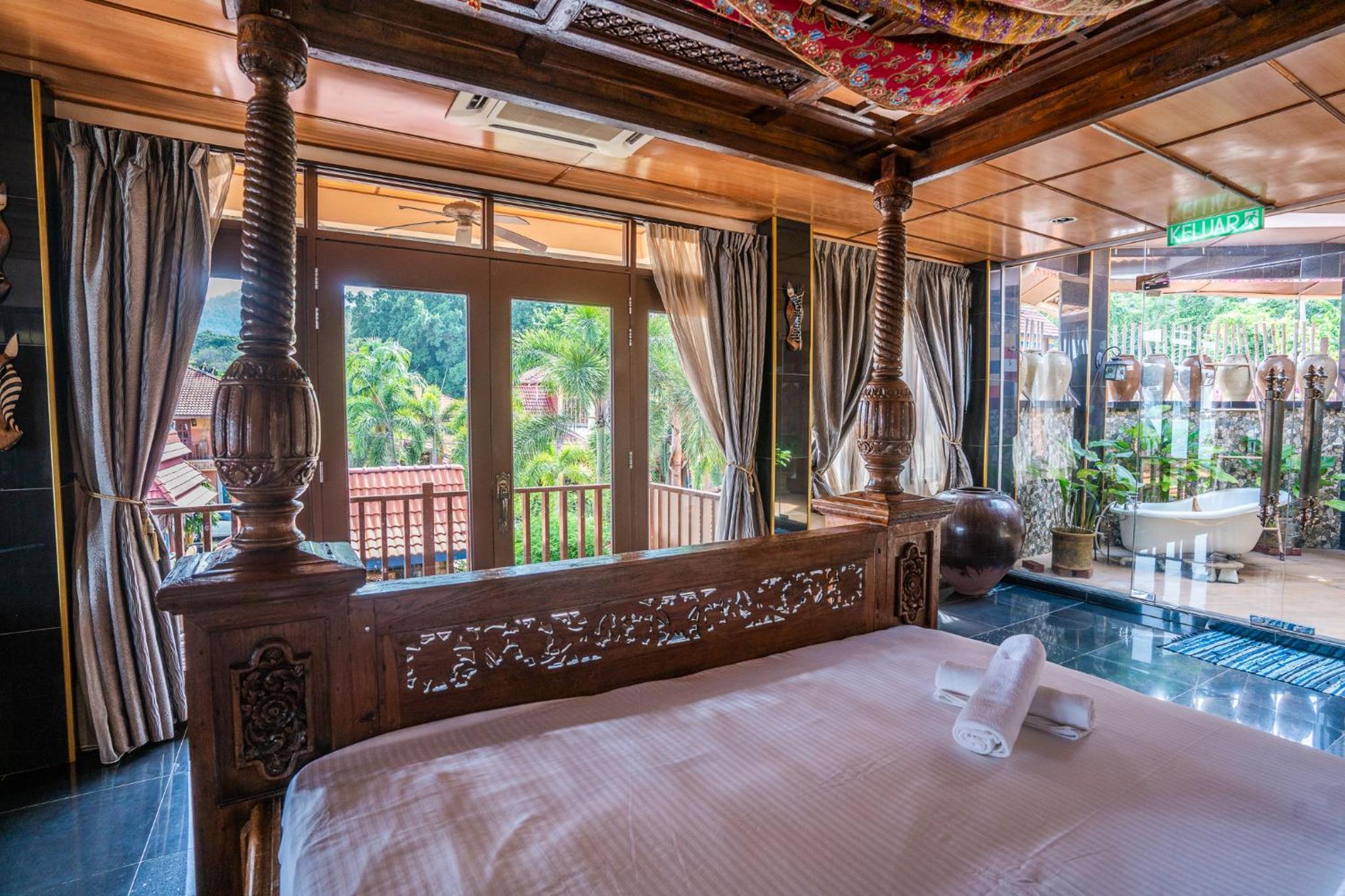 Lost Paradise Resort