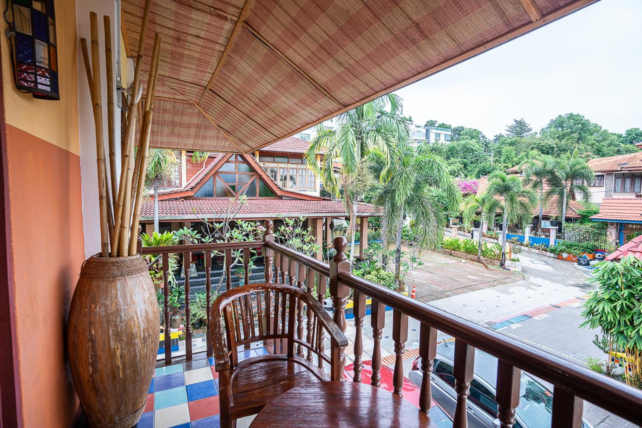 Lost Paradise Resort