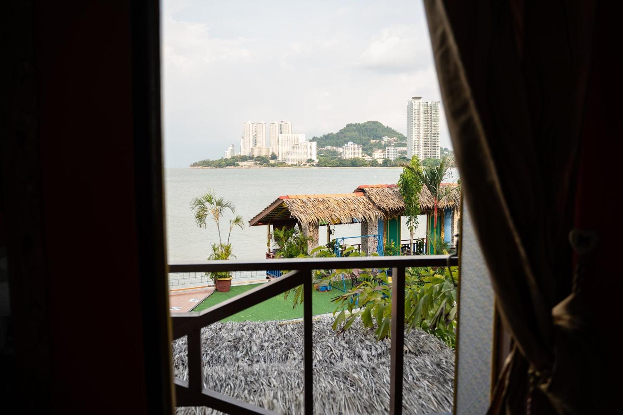 Lost Paradise Resort