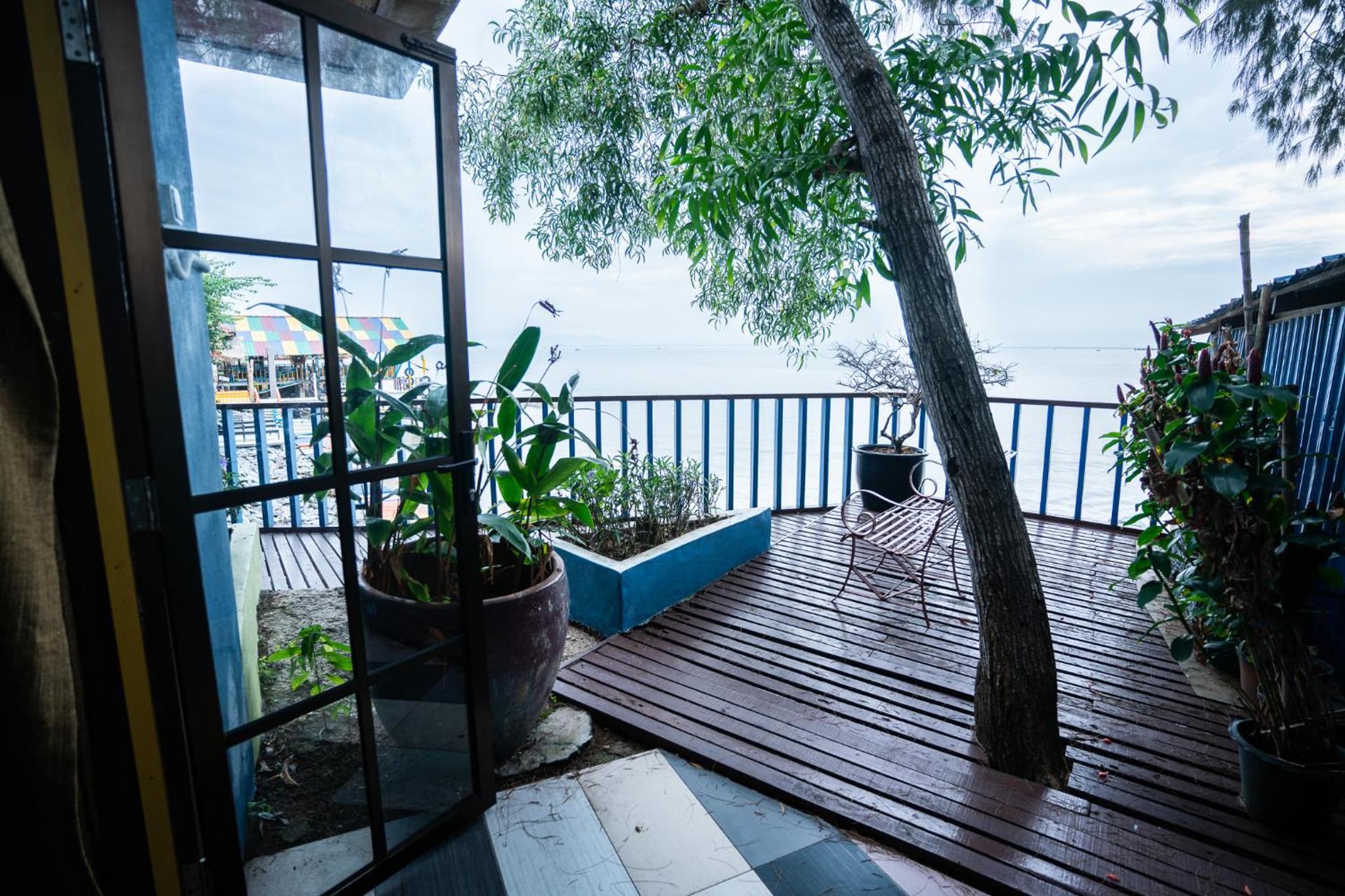 Lost Paradise Resort