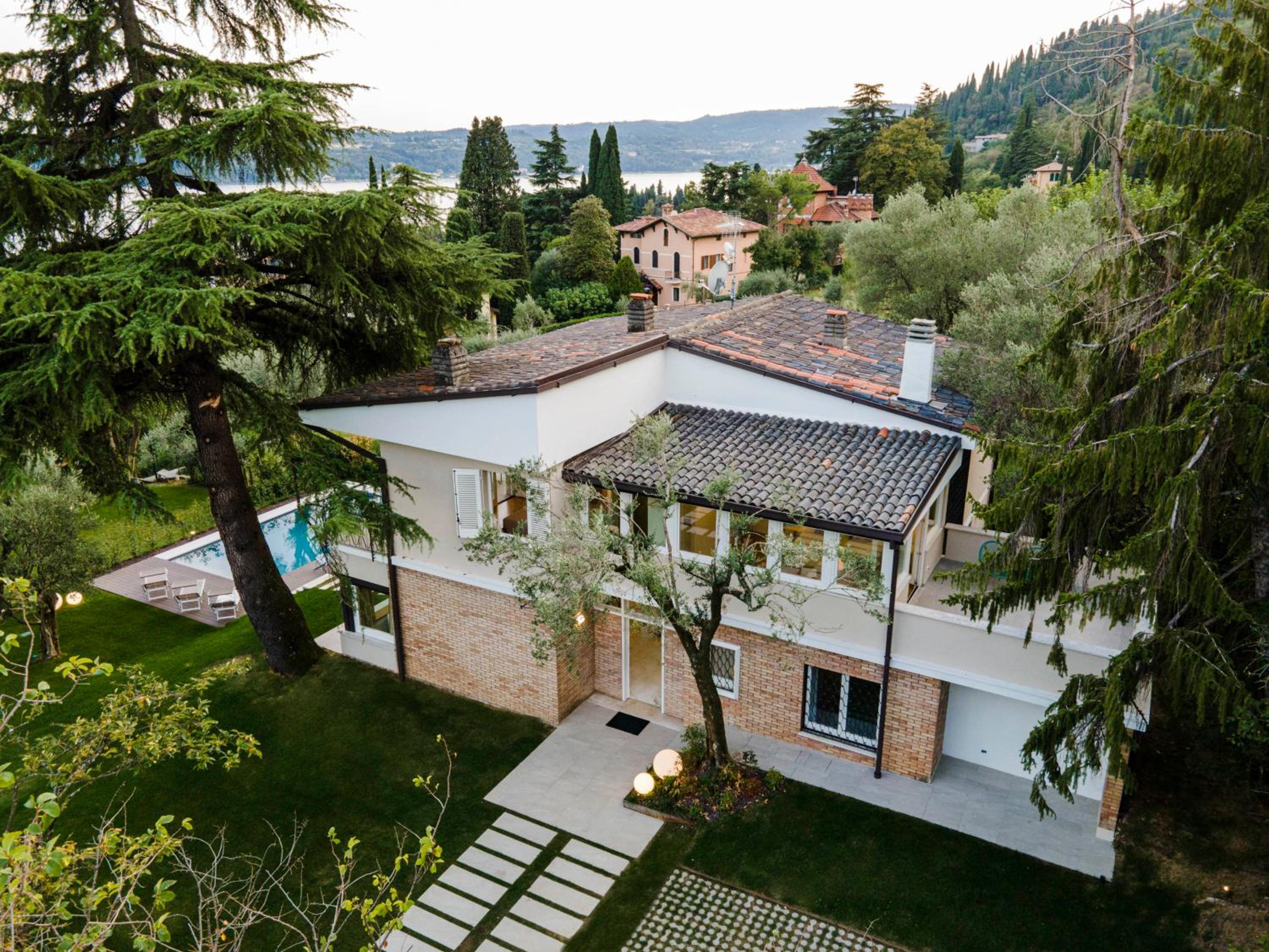 Villa dei Lauri - villa vista lago con piscina view 4