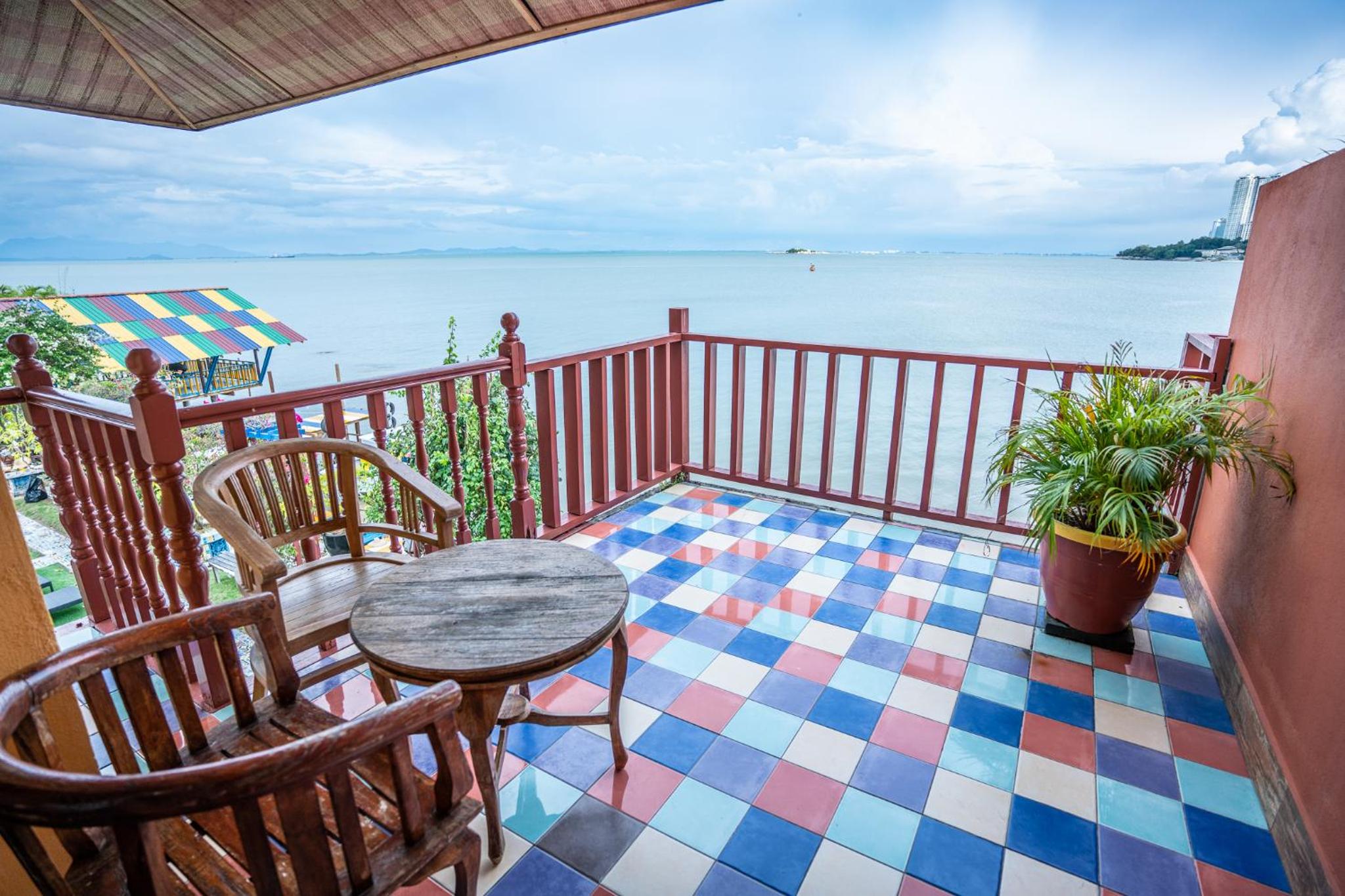 Lost Paradise Resort
