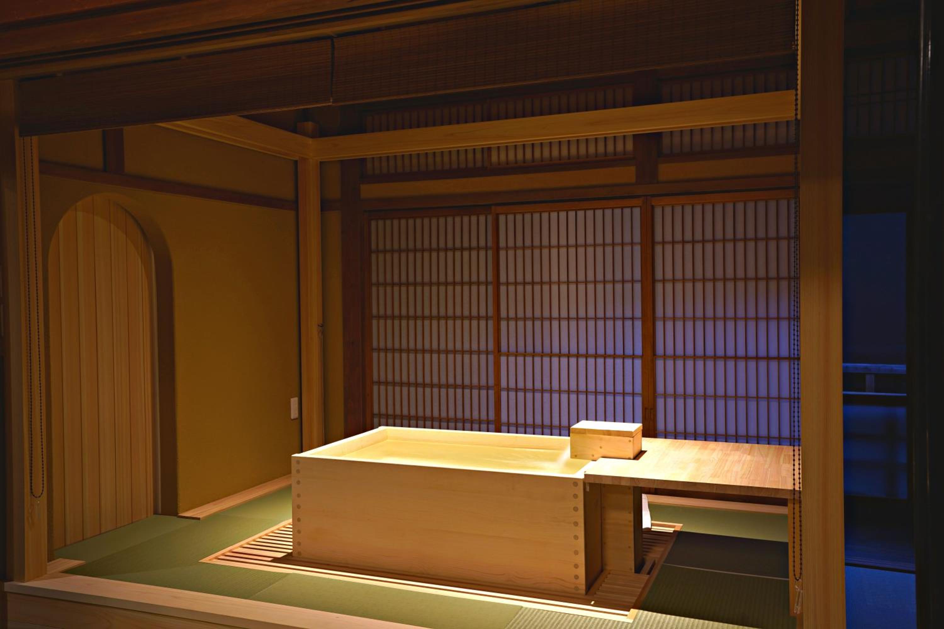 Nazuna Kyoto Nijo-jo 22
