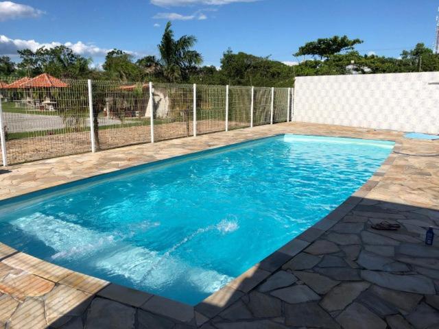 250m da praia-Kitinete com Piscina-Matinhos-PR