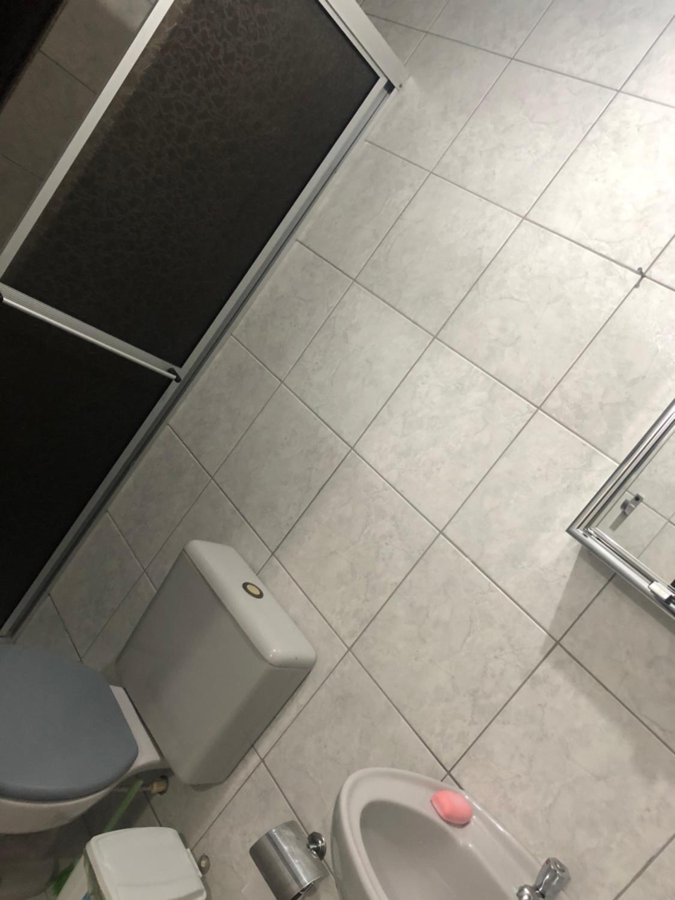 250m da praia-Kitinete com Piscina-Matinhos-PR