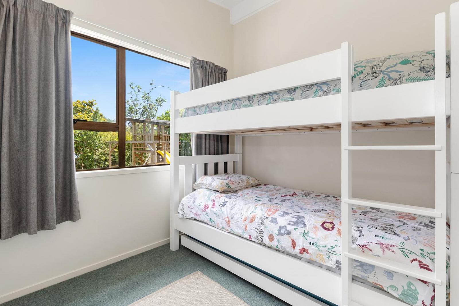 Taranui Escape - Mangawhai Heads Holiday Home view 2