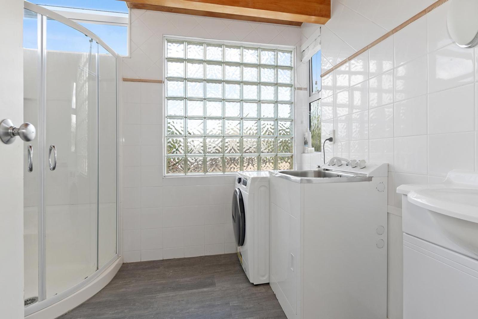 Taranui Escape - Mangawhai Heads Holiday Home view 4