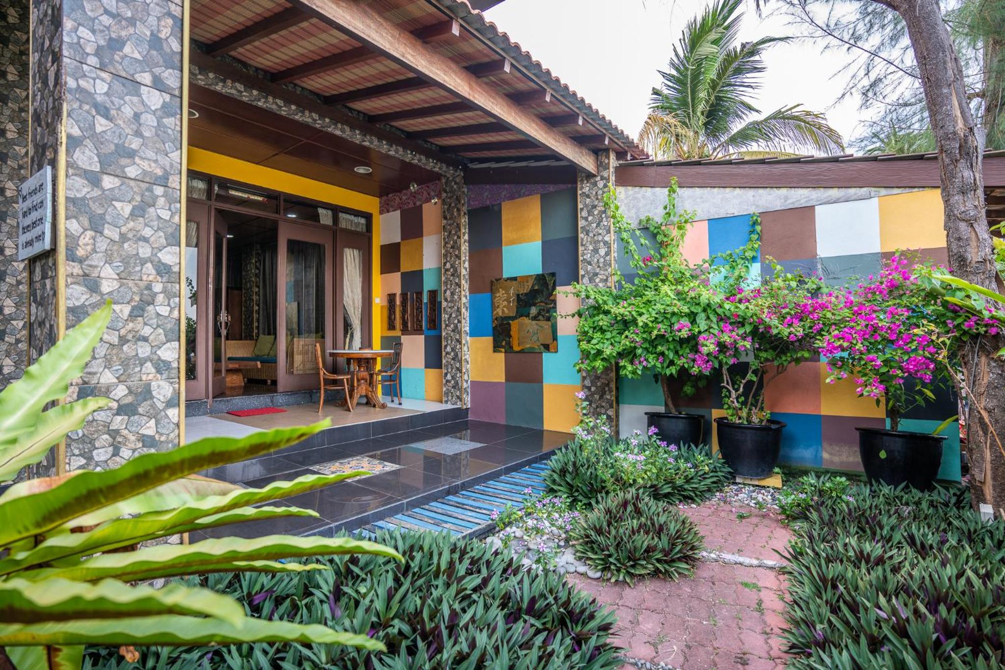 Lost Paradise Resort