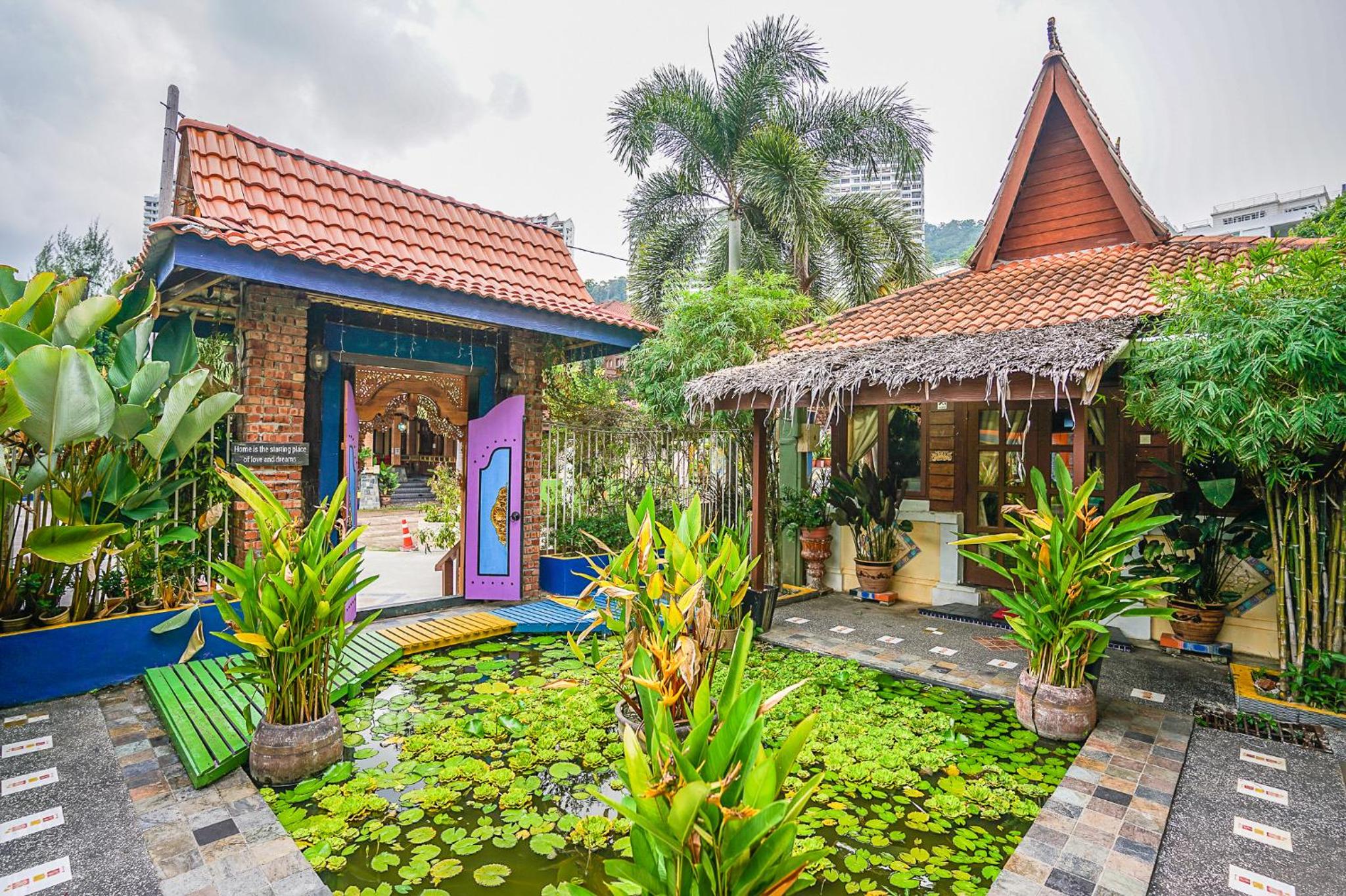 Lost Paradise Resort