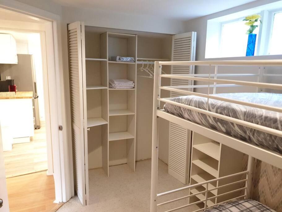 Happy, Cozy, Loving Guest Space in West Vancouver