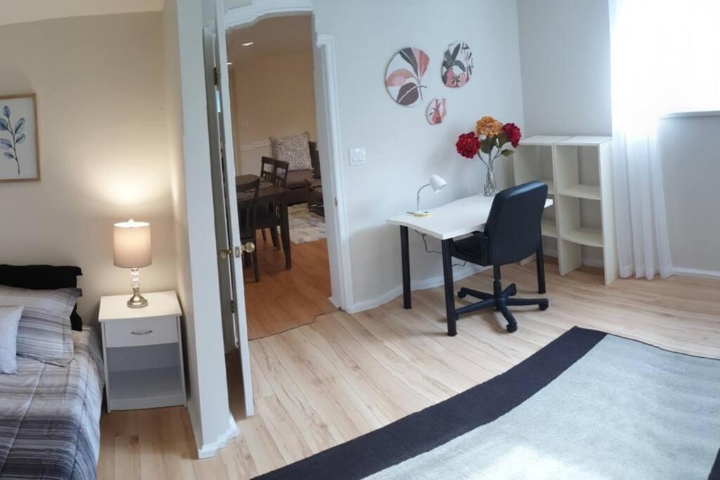 Happy, Cozy, Loving Guest Space in West Vancouver
