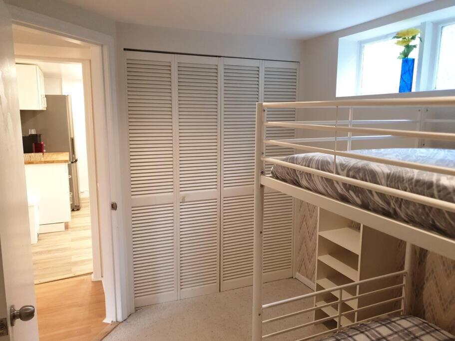 Happy, Cozy, Loving Guest Space in West Vancouver