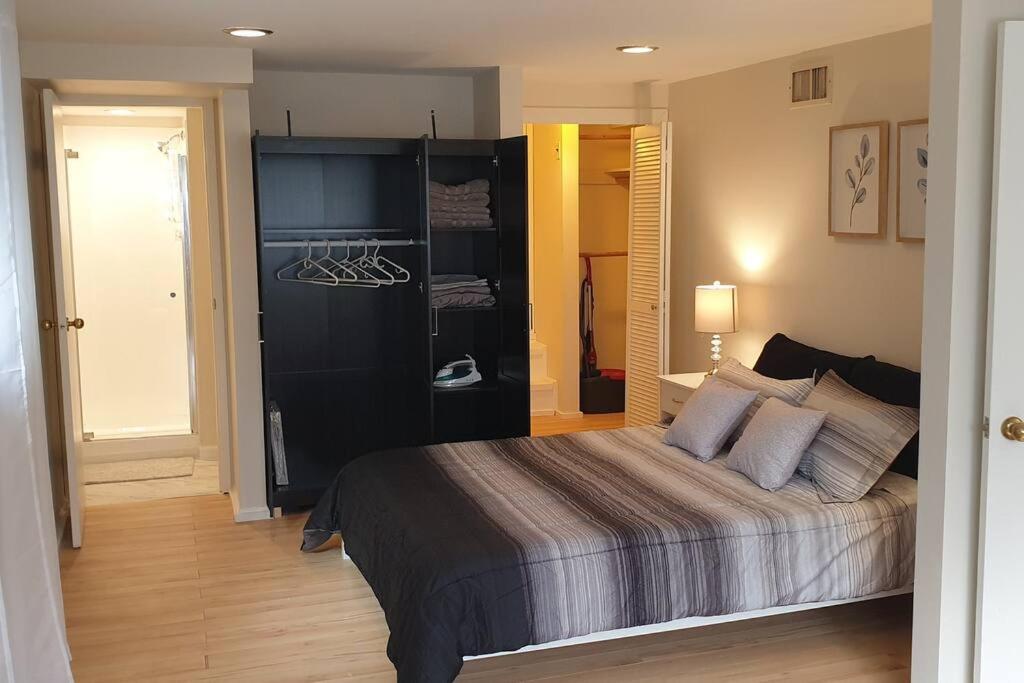 Happy, Cozy, Loving Guest Space in West Vancouver
