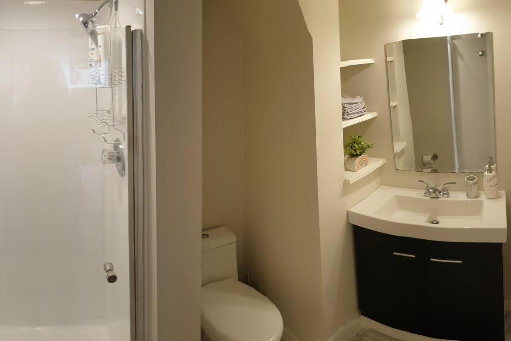 Happy, Cozy, Loving Guest Space in West Vancouver