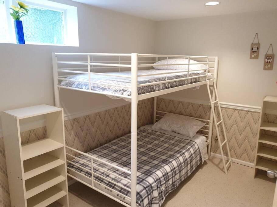 Happy, Cozy, Loving Guest Space in West Vancouver