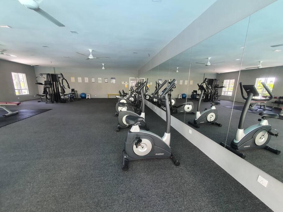 Manhattan Condo Ipoh with Water Park and Pool View photo 7