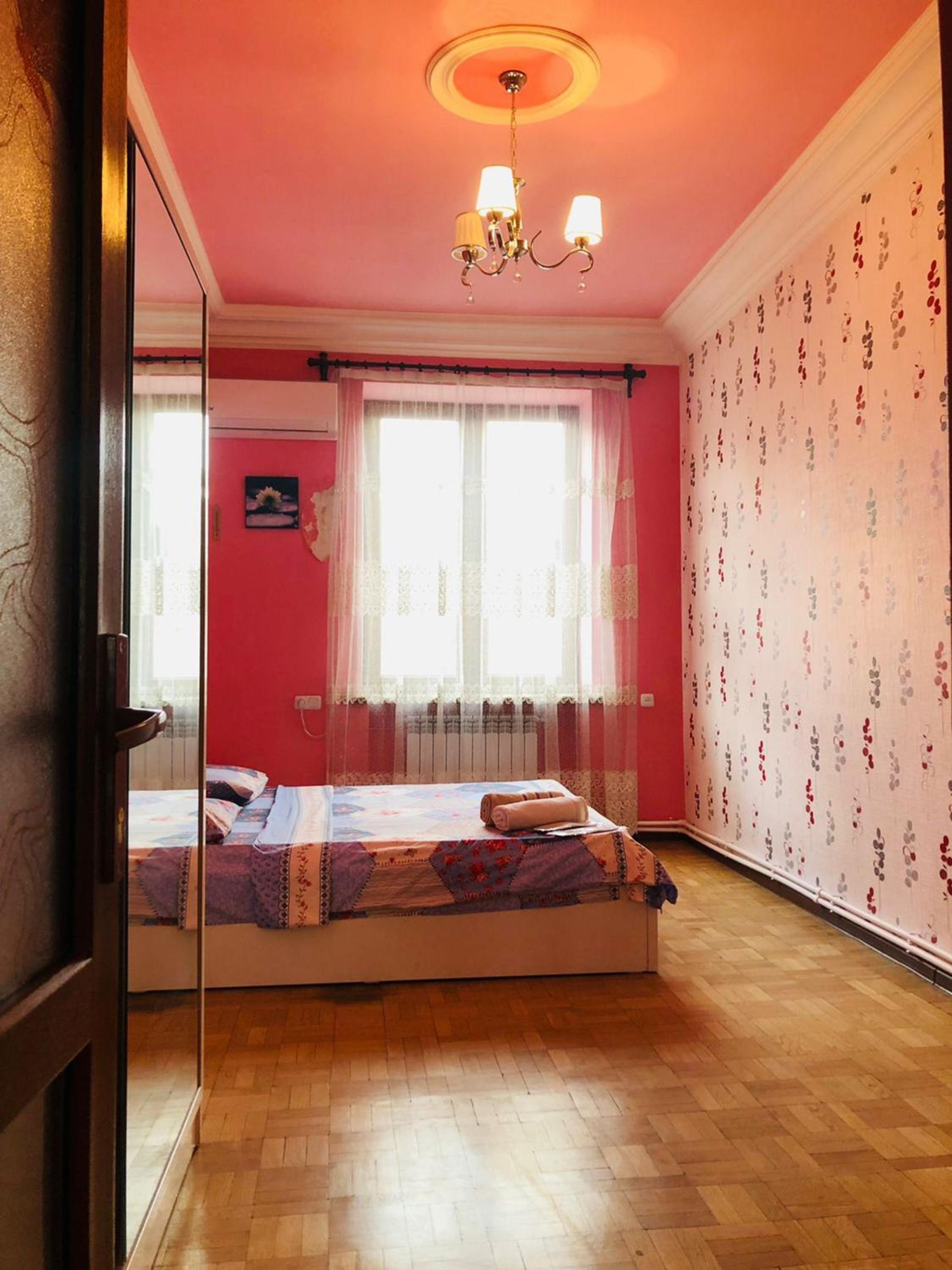 Apartment in Yerevan on Khorenatsi 10