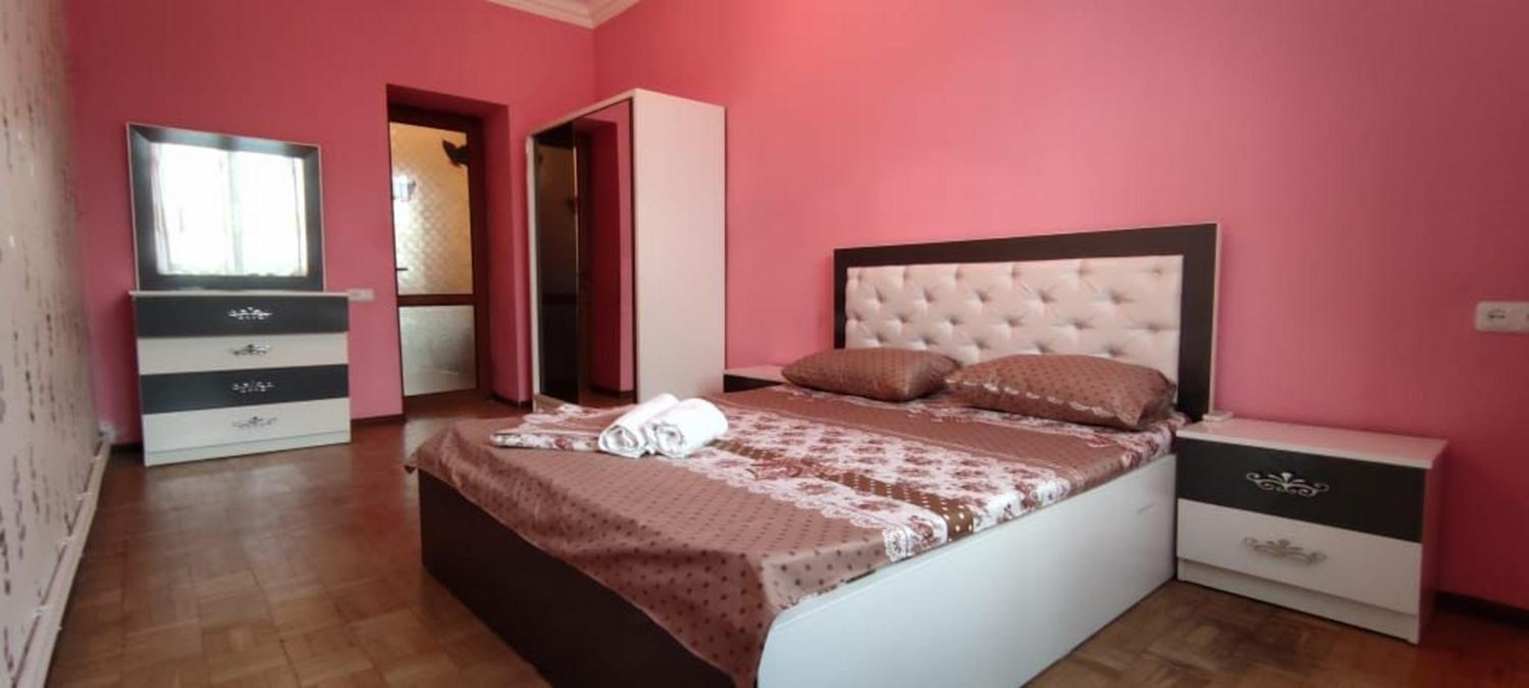 Apartment in Yerevan on Khorenatsi 10