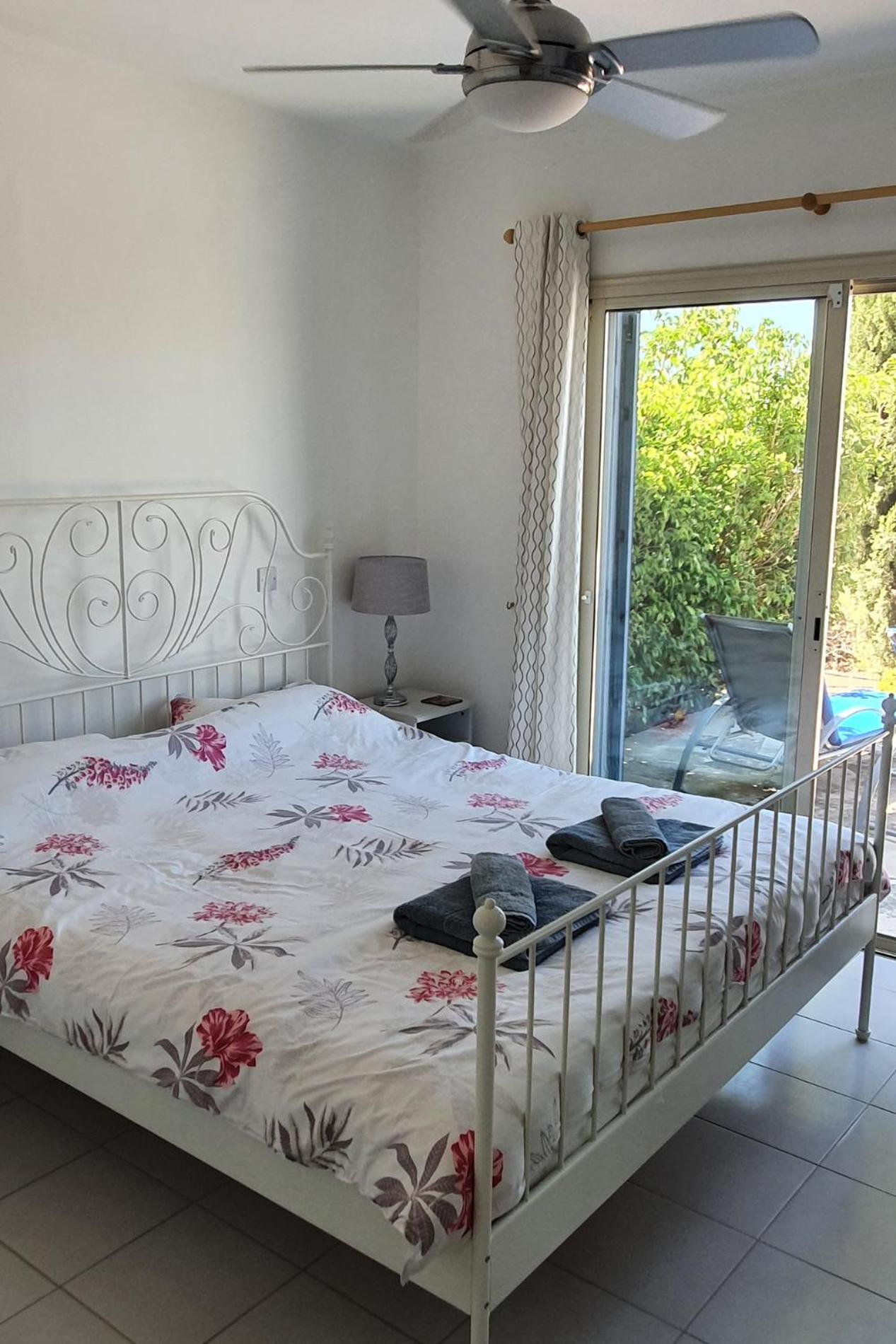 Lovely 1 bedroom apartment in Peyia Hills complex view 4