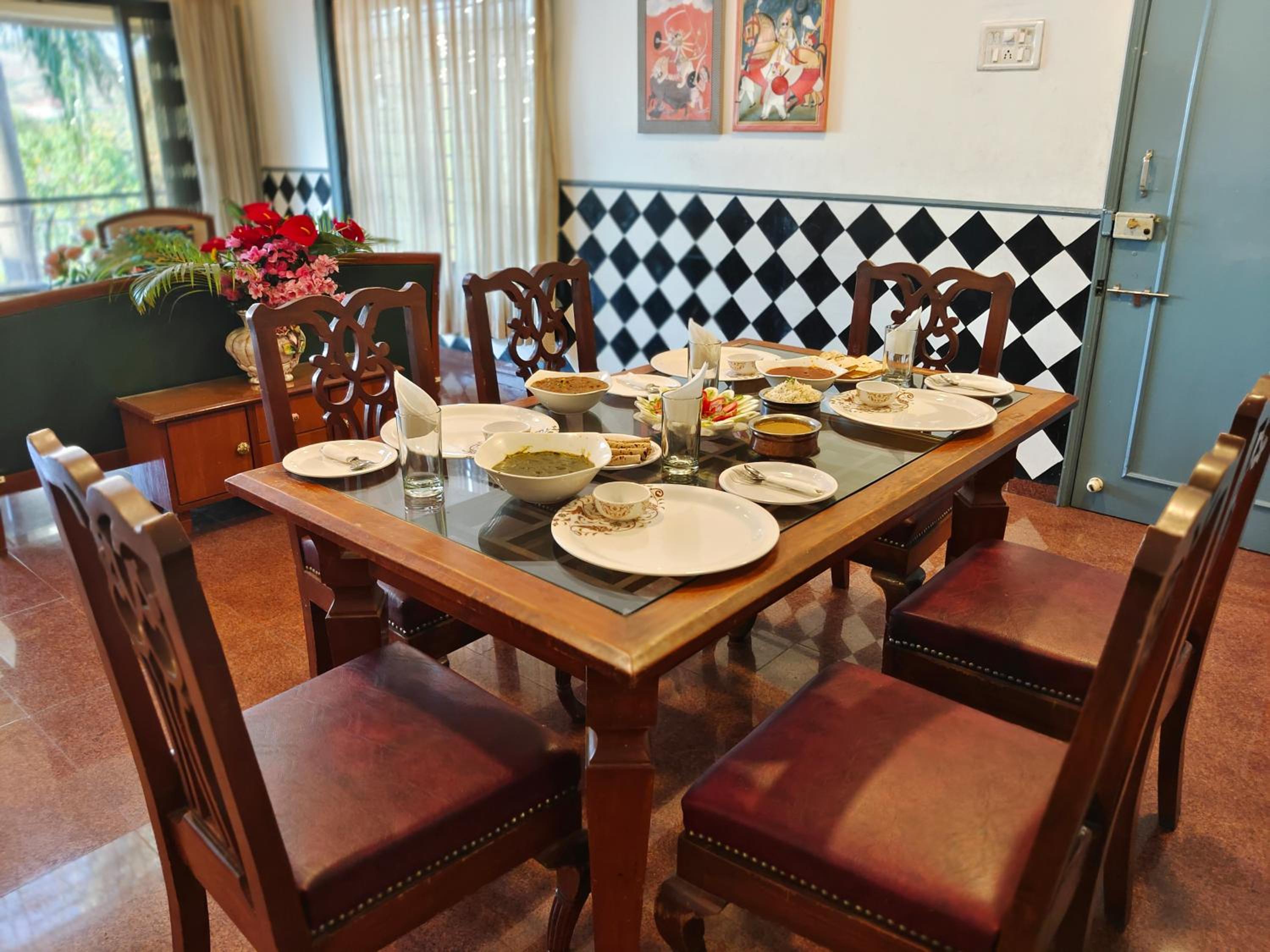 dining