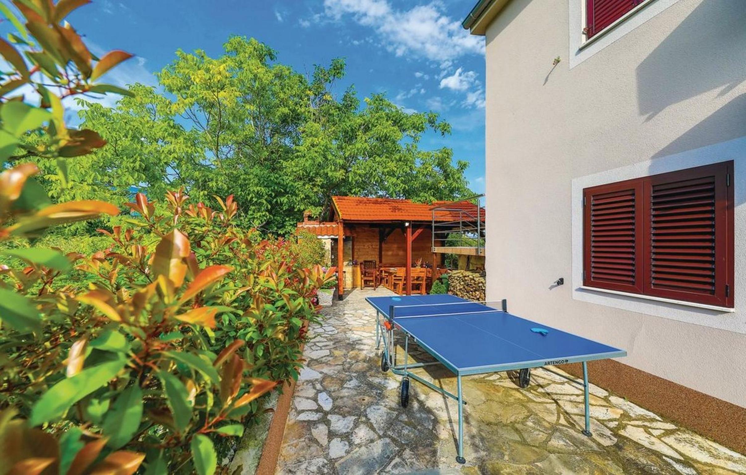 Villa Brownie view 4