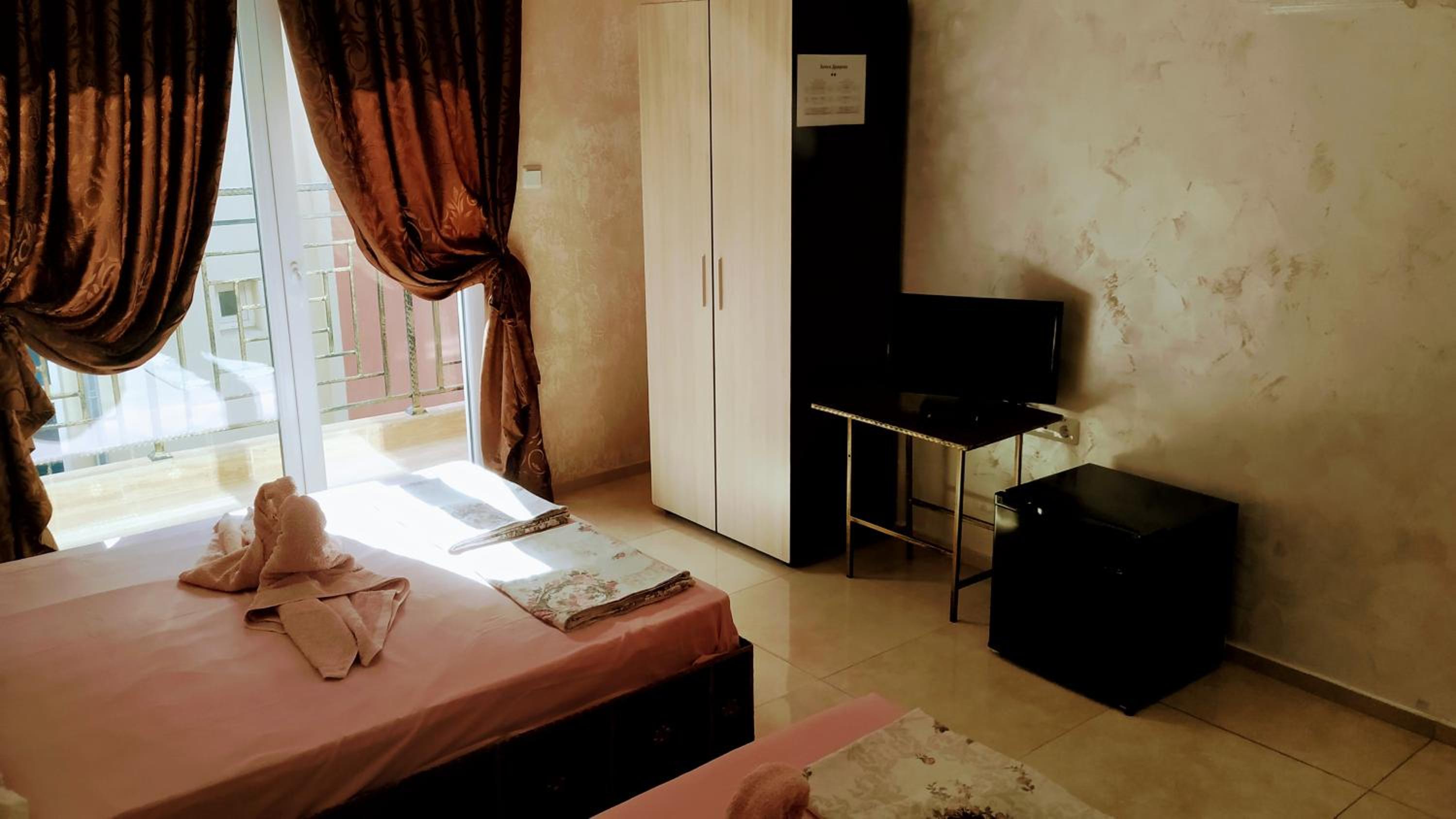 Dracena Guesthouse