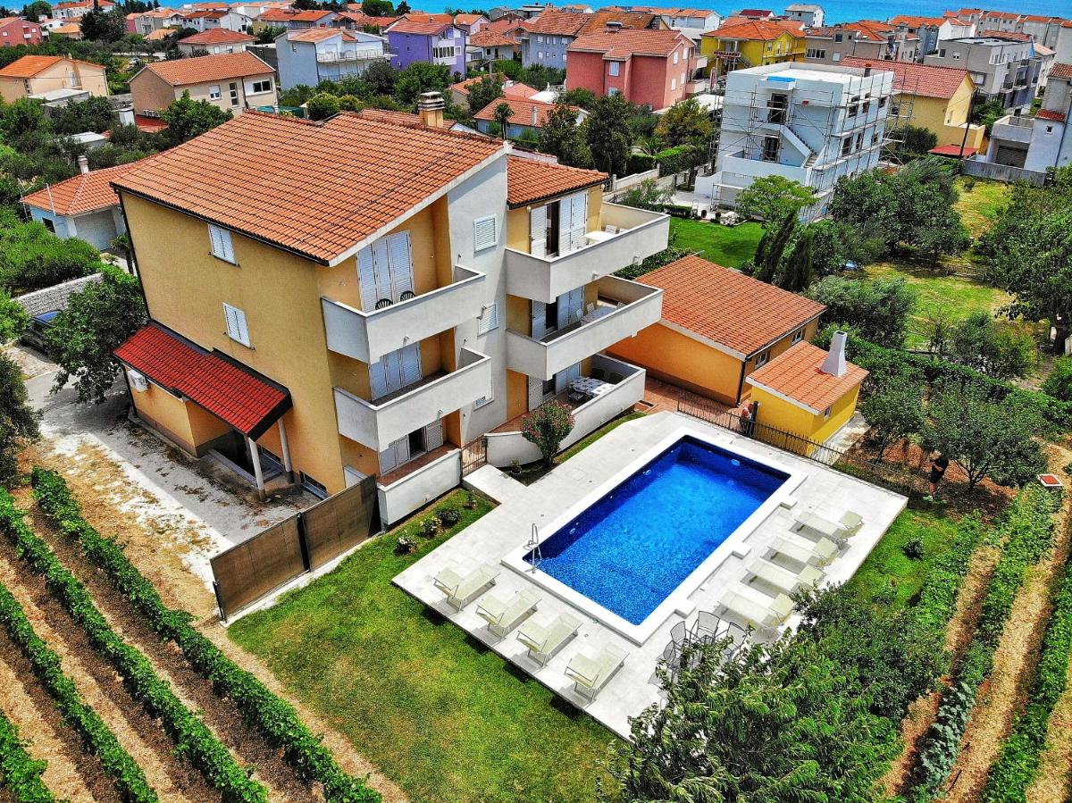 Villa Apartments Olivetum view 2