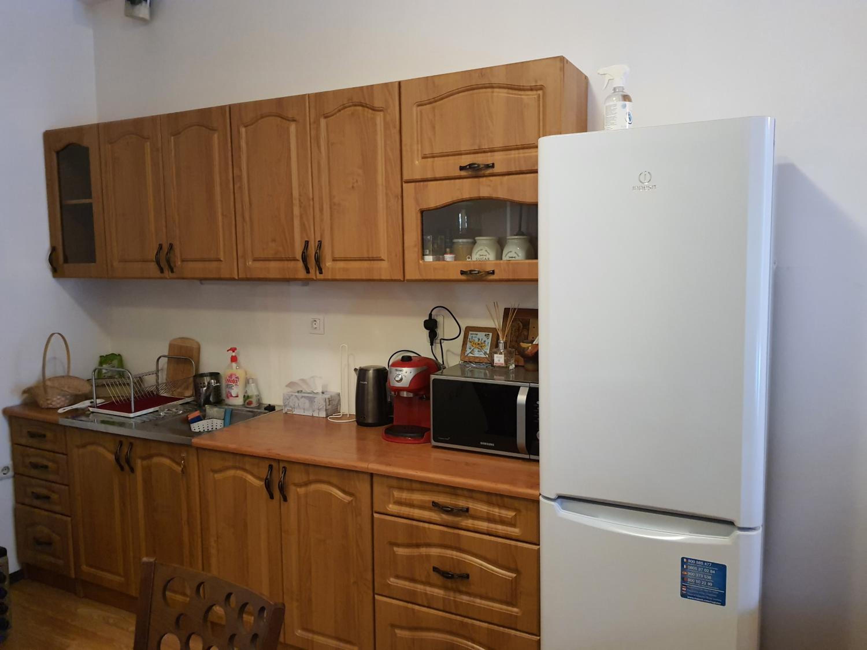 Homey 1-bed condo, fastest internet, free parking view 5
