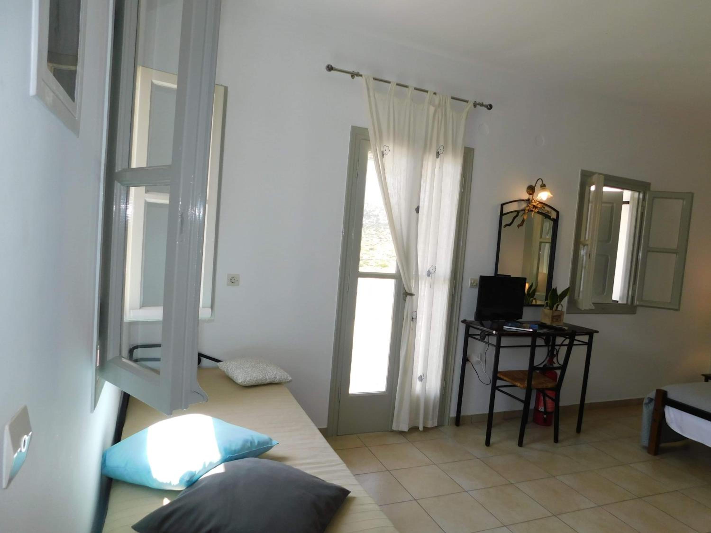 Alezina studios