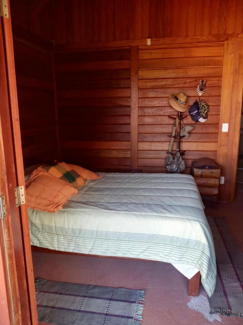Confortável Casa de Campo em Condomínio Fechado