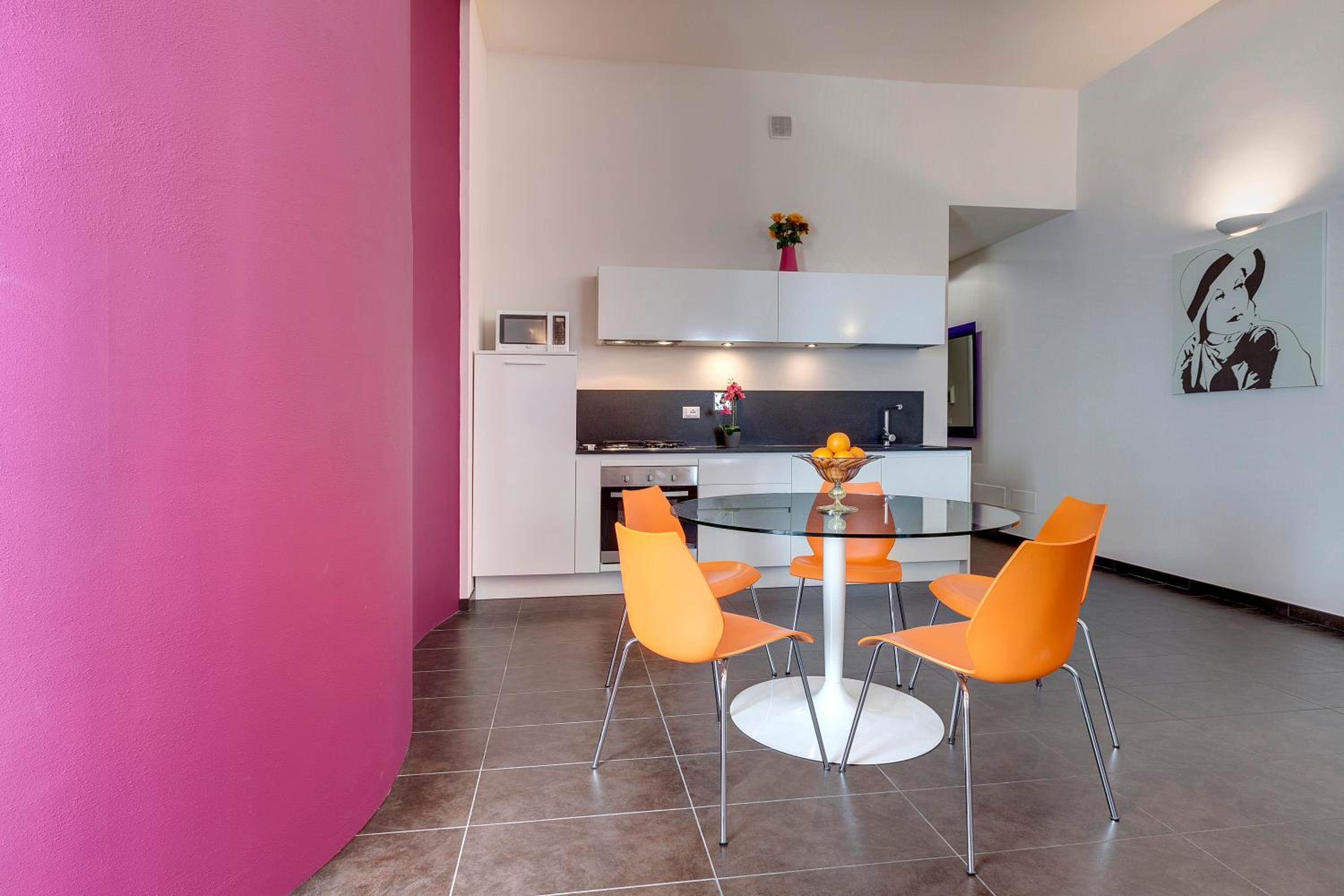 Glam Apartments