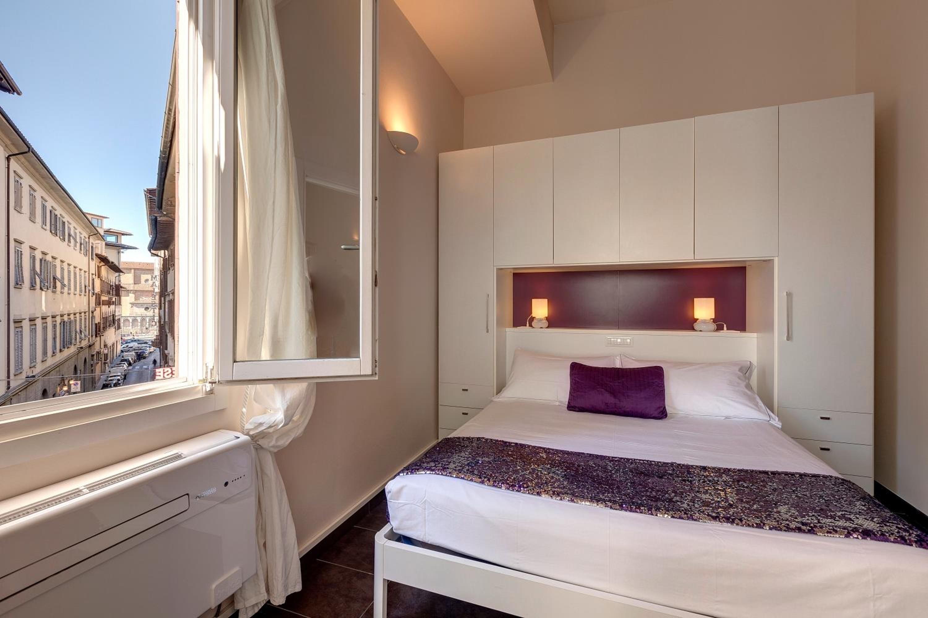 Glam Apartments