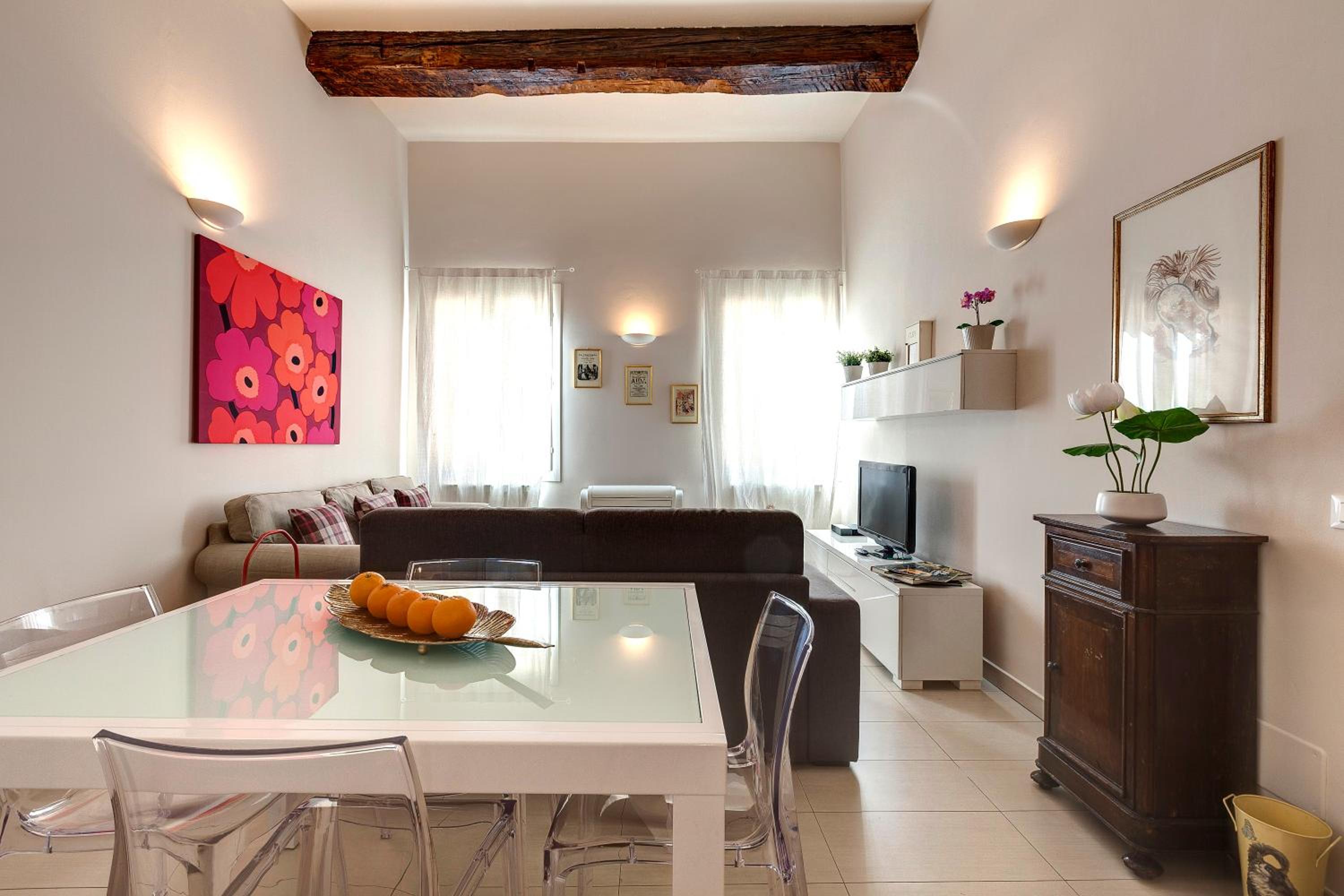 Glam Apartments