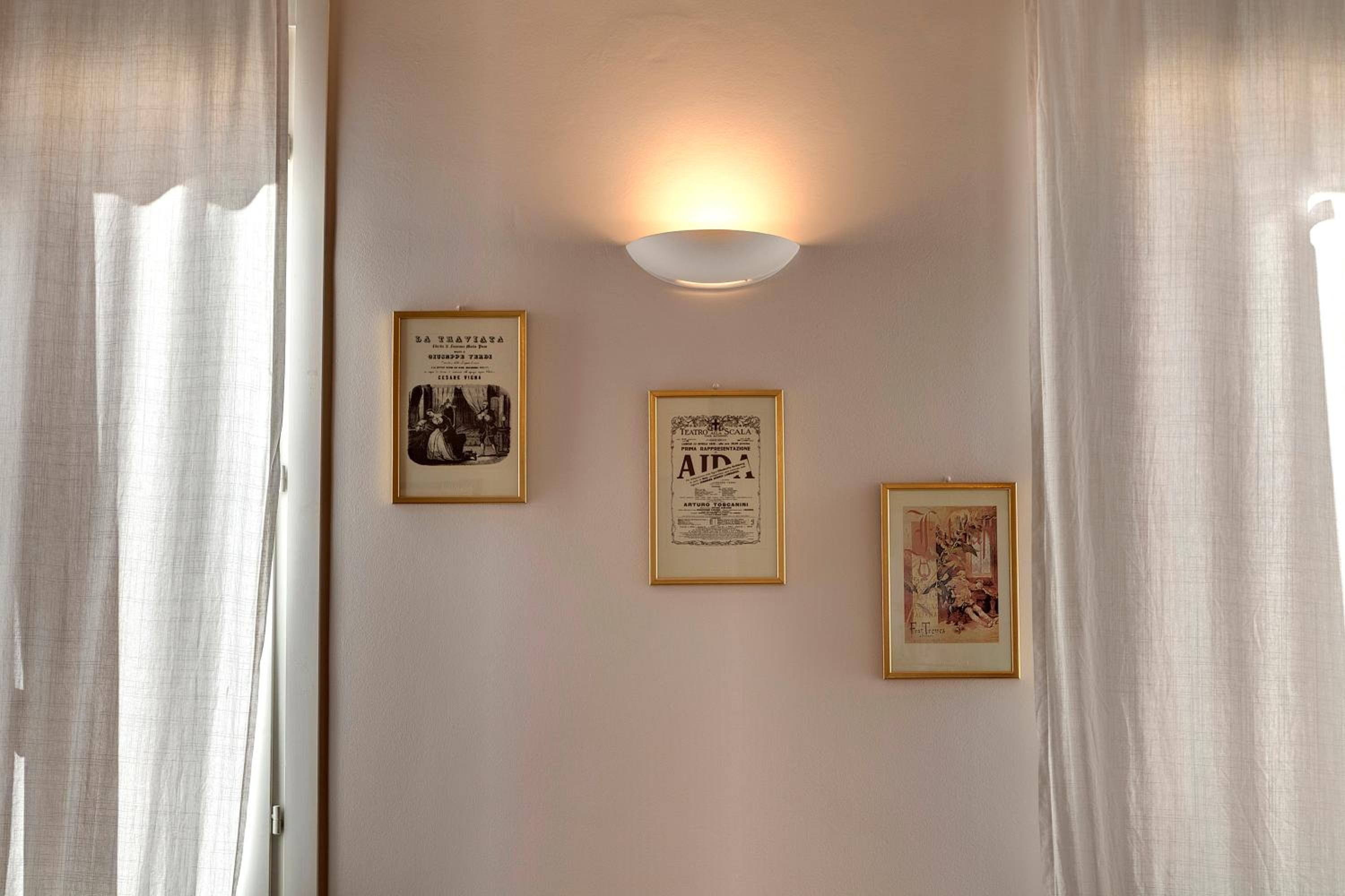 Glam Apartments