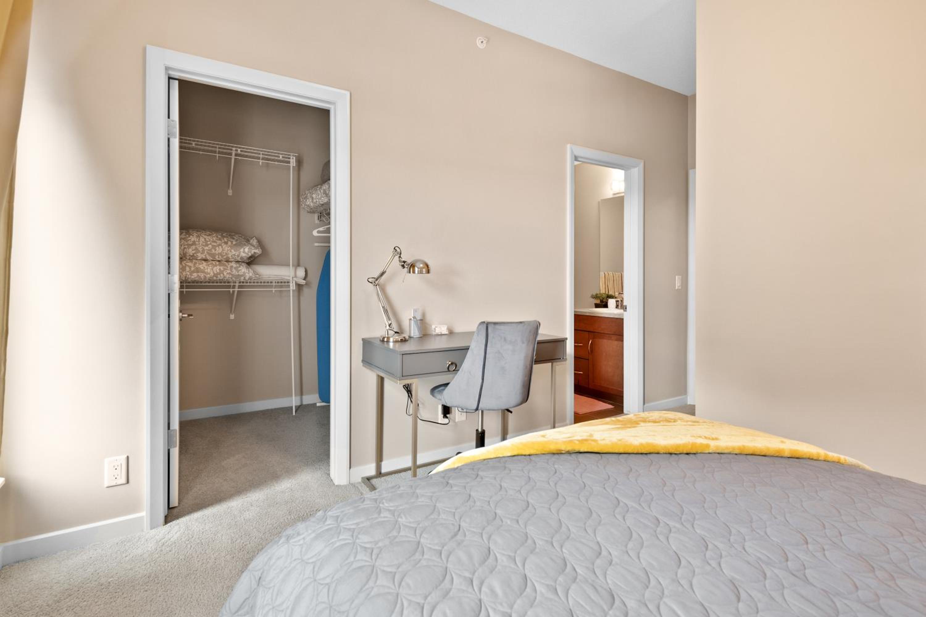 GlobalStay Downtown Calgary Condos