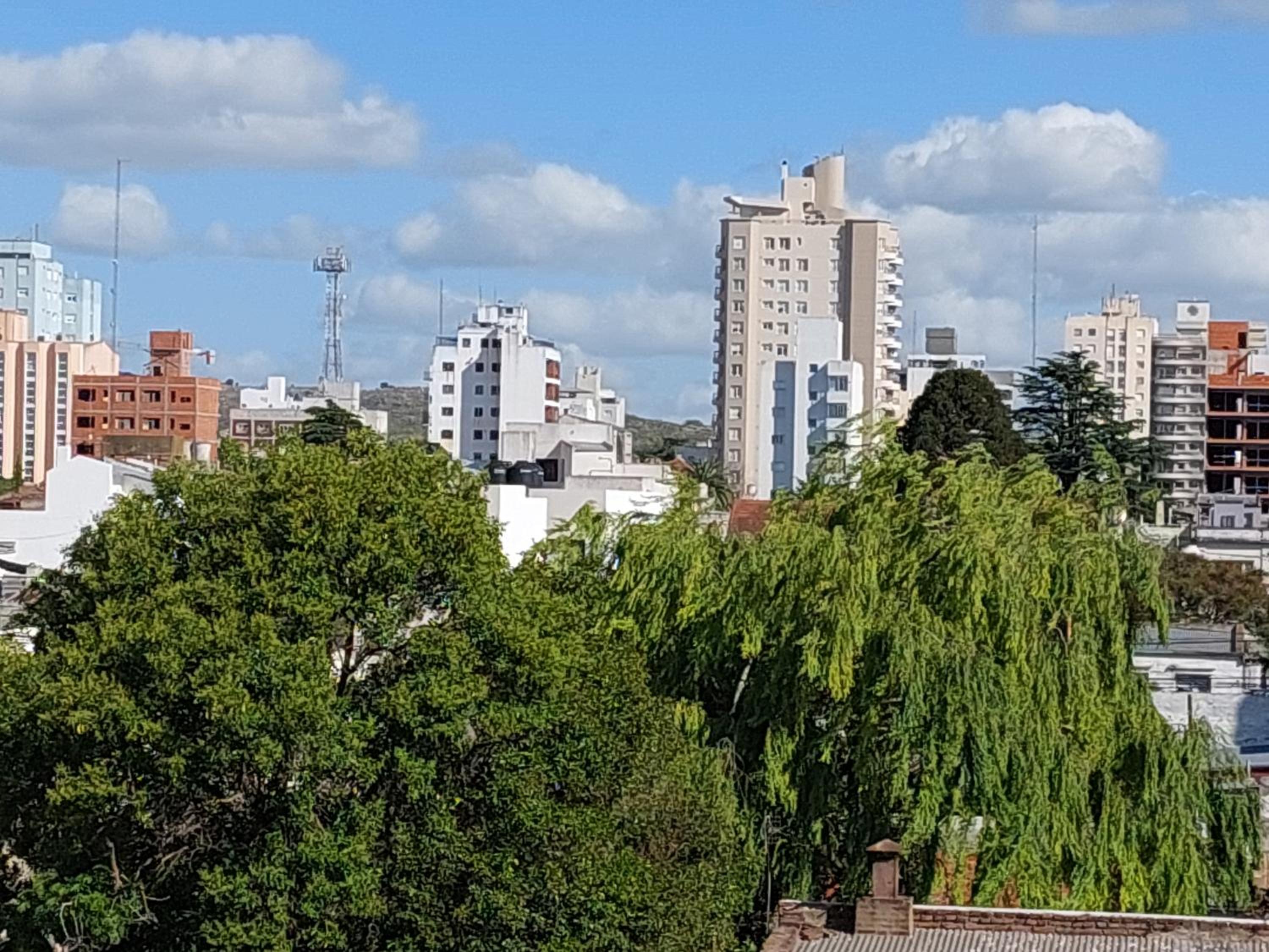 Dpto. luminoso, céntrico, nuevo: LA SERENA
