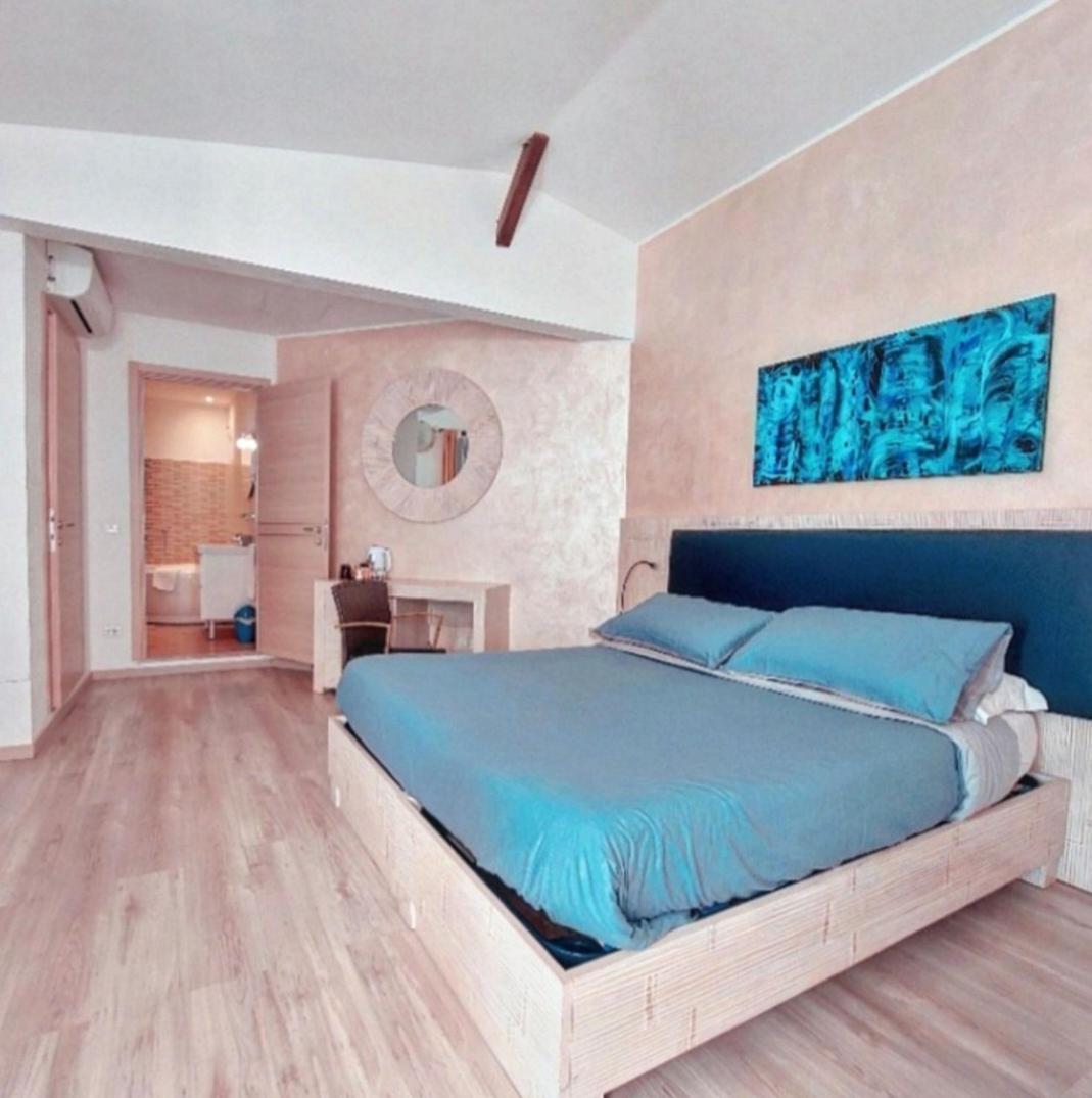 Locanda Sapori en Sanremo — hotel room