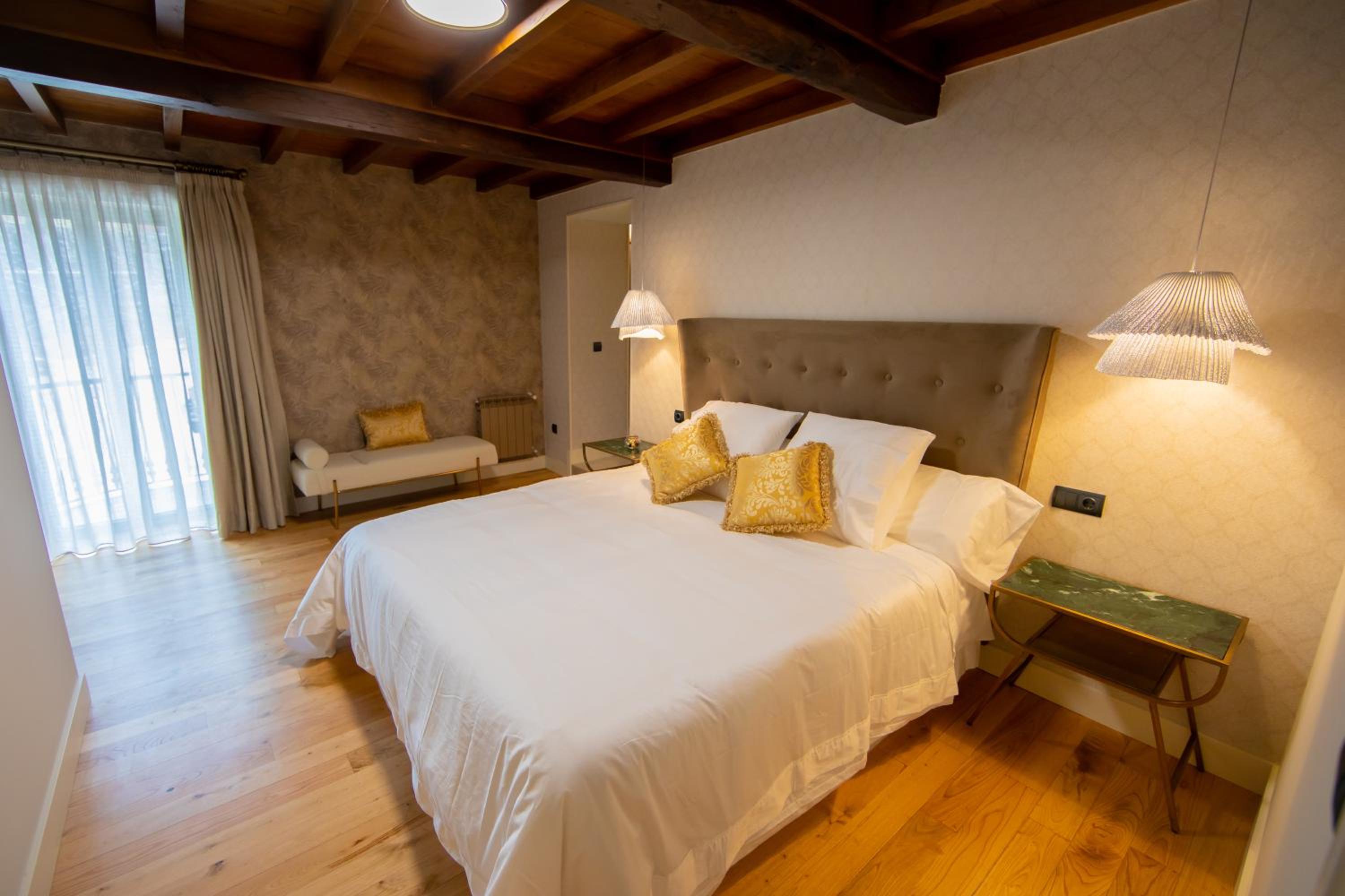 Photo 34