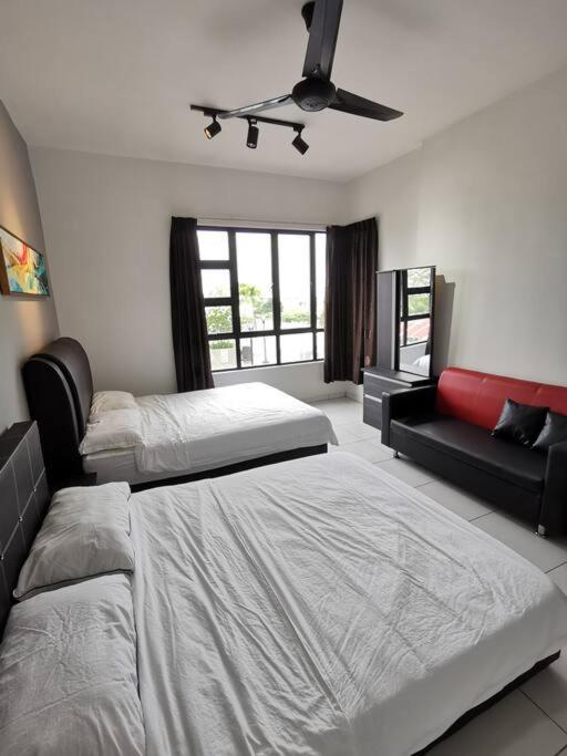 0803 Family Suites Bukit Indah TVbox Wifi Games Toy