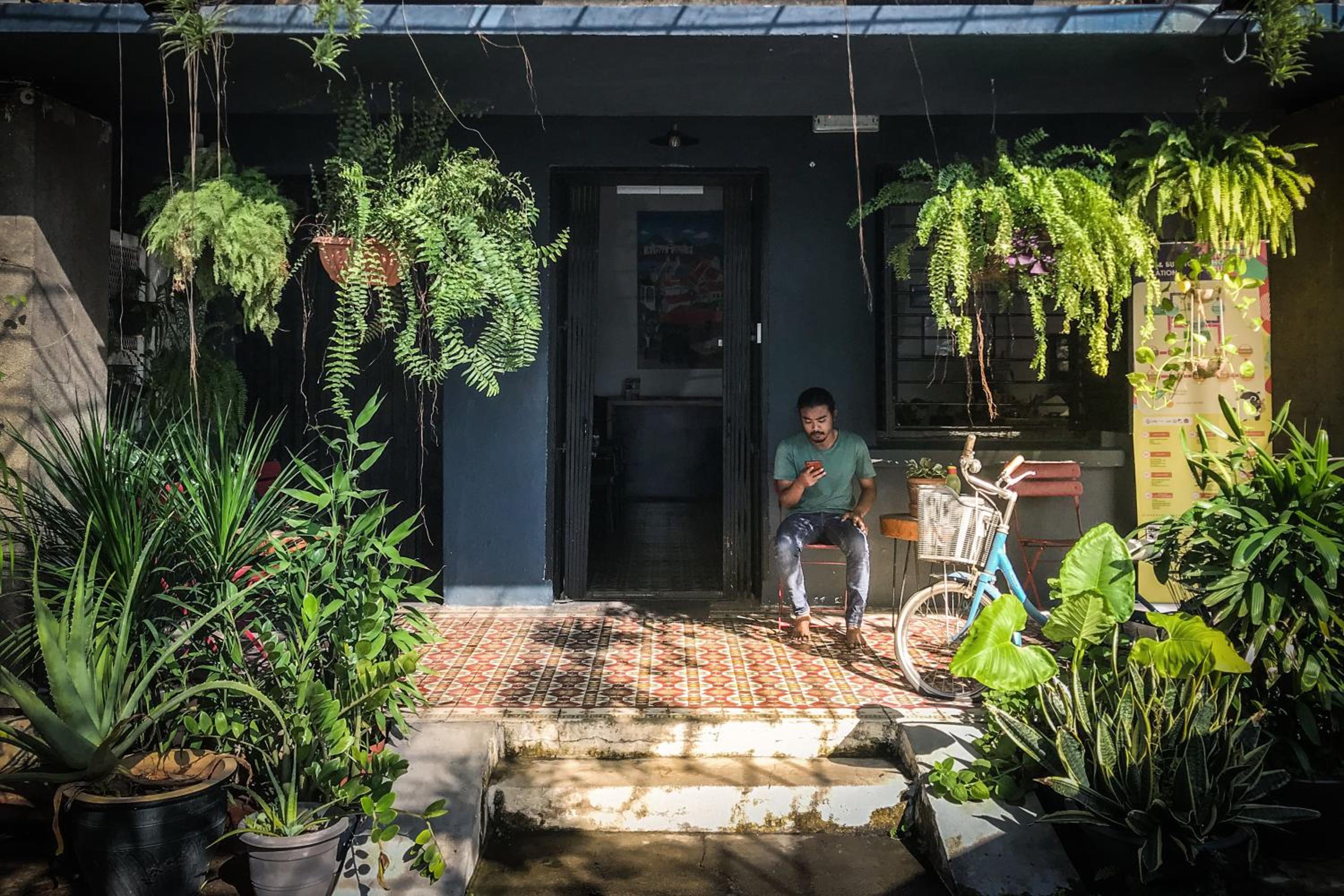 The Brownstone Hostel & Space photo 4