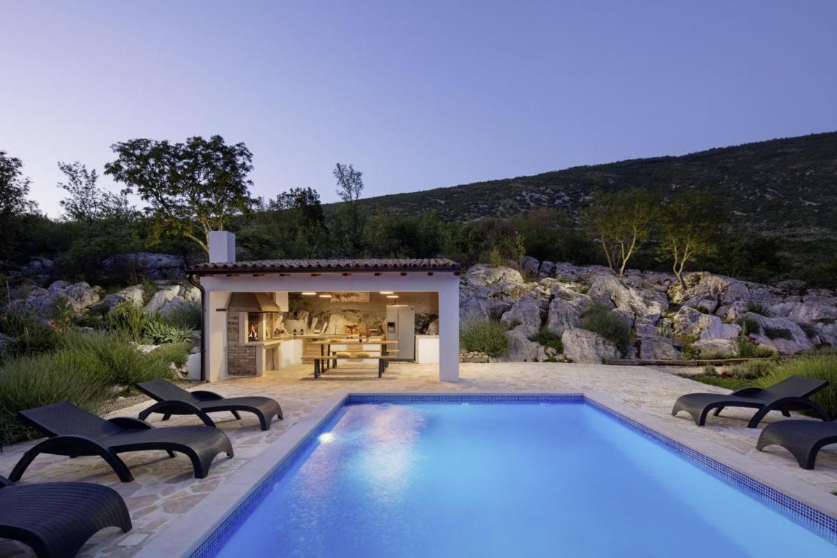 Villa Elia in Nova Vas - Haus für 8-10 Personen view 3