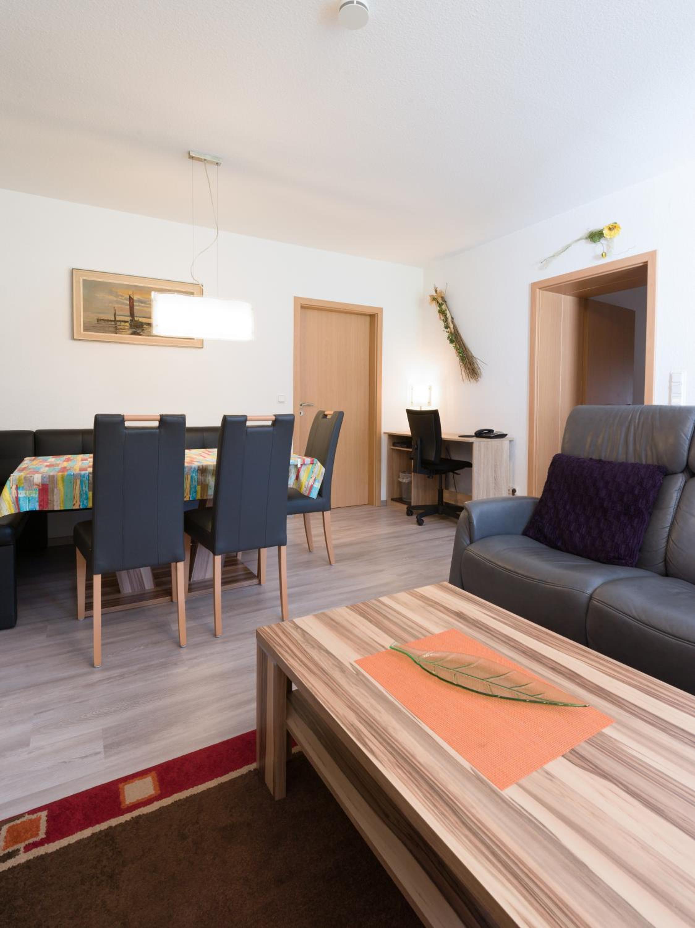 JUNIPRO Apartments Haustadt