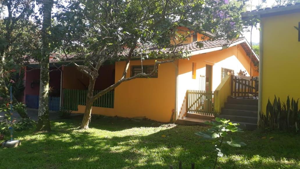 Alegria casa 3 dorms Cond Fechado churrasqueira piscina