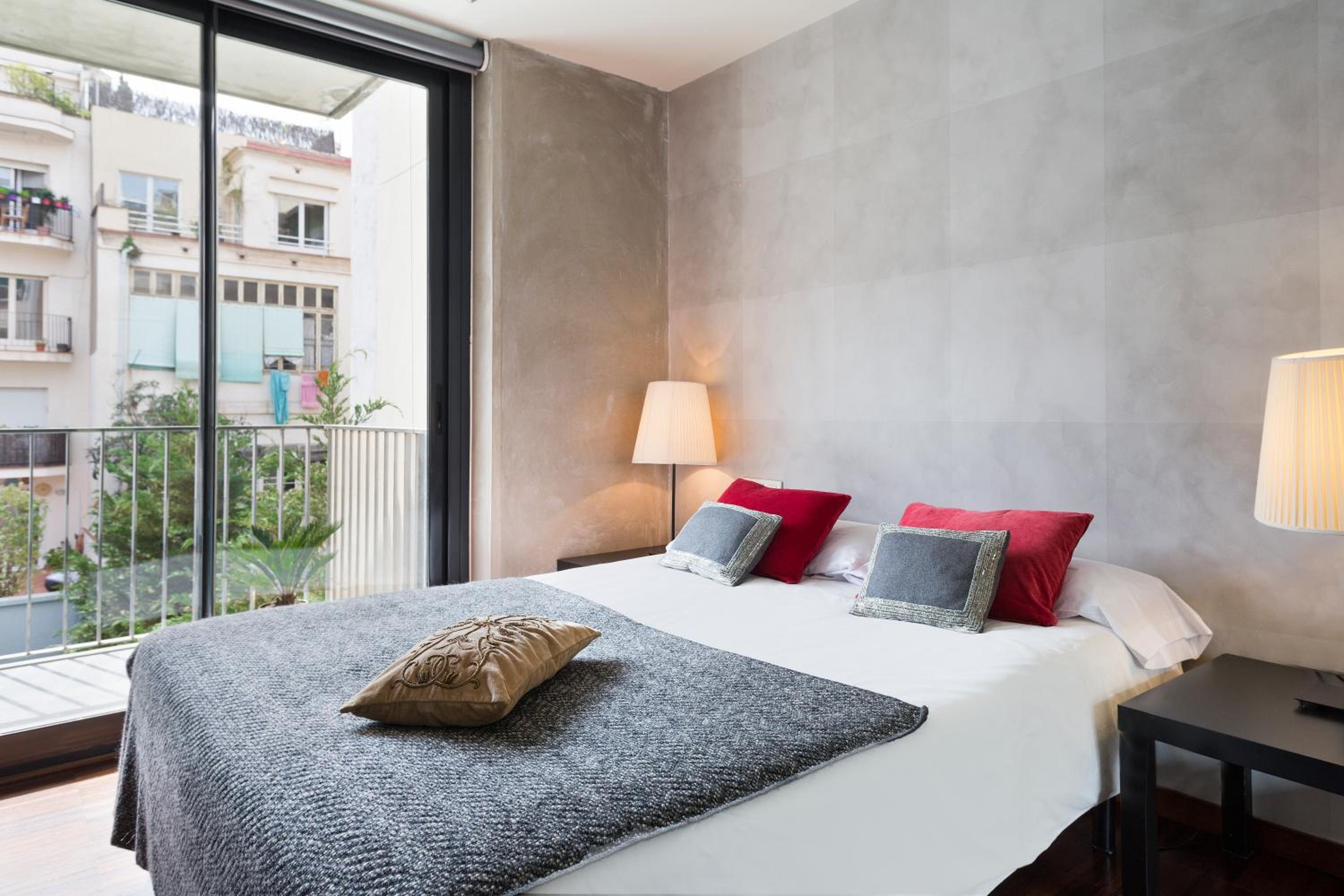 My Space Barcelona Executive Apartments Center