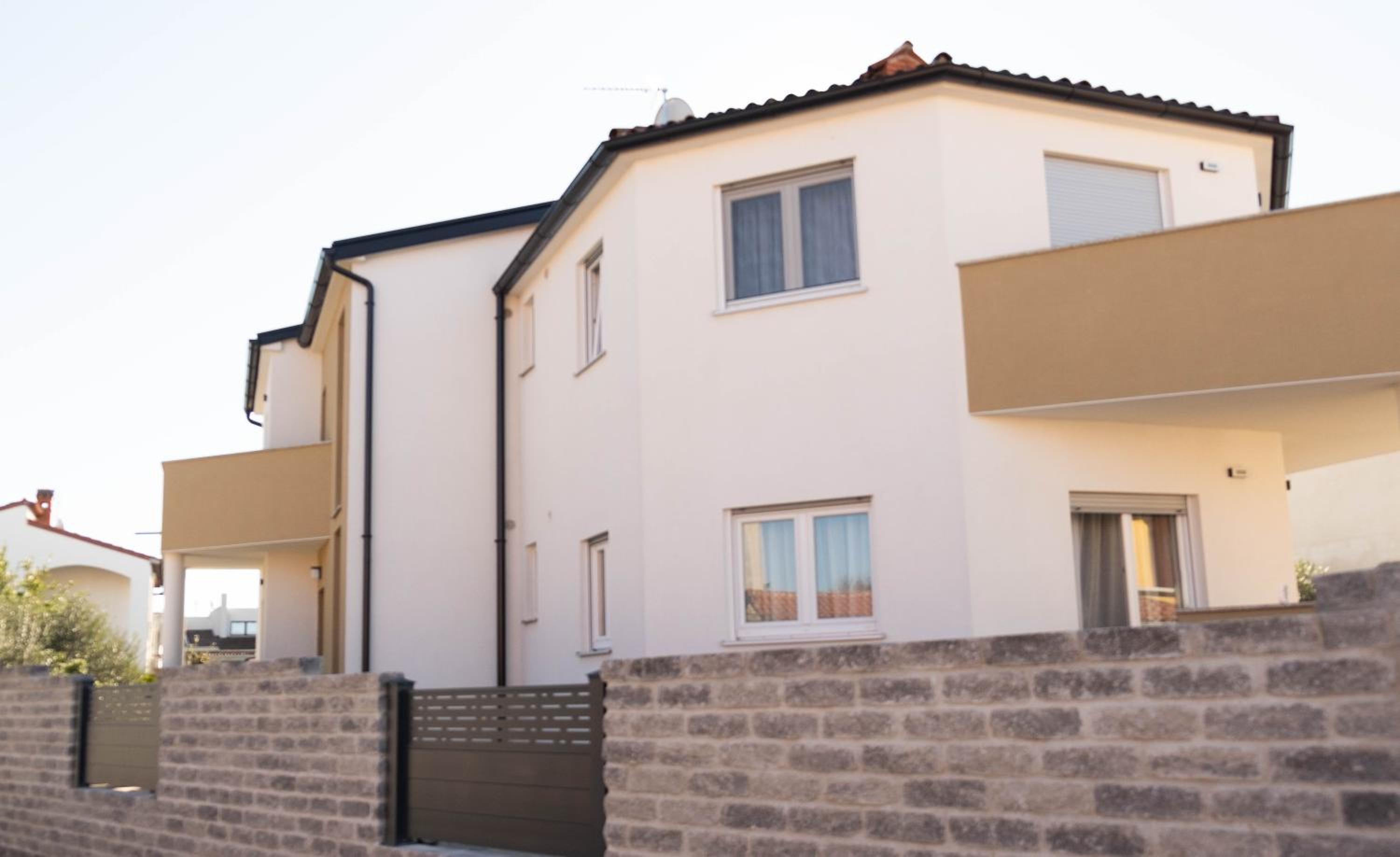 Paganor Apartments