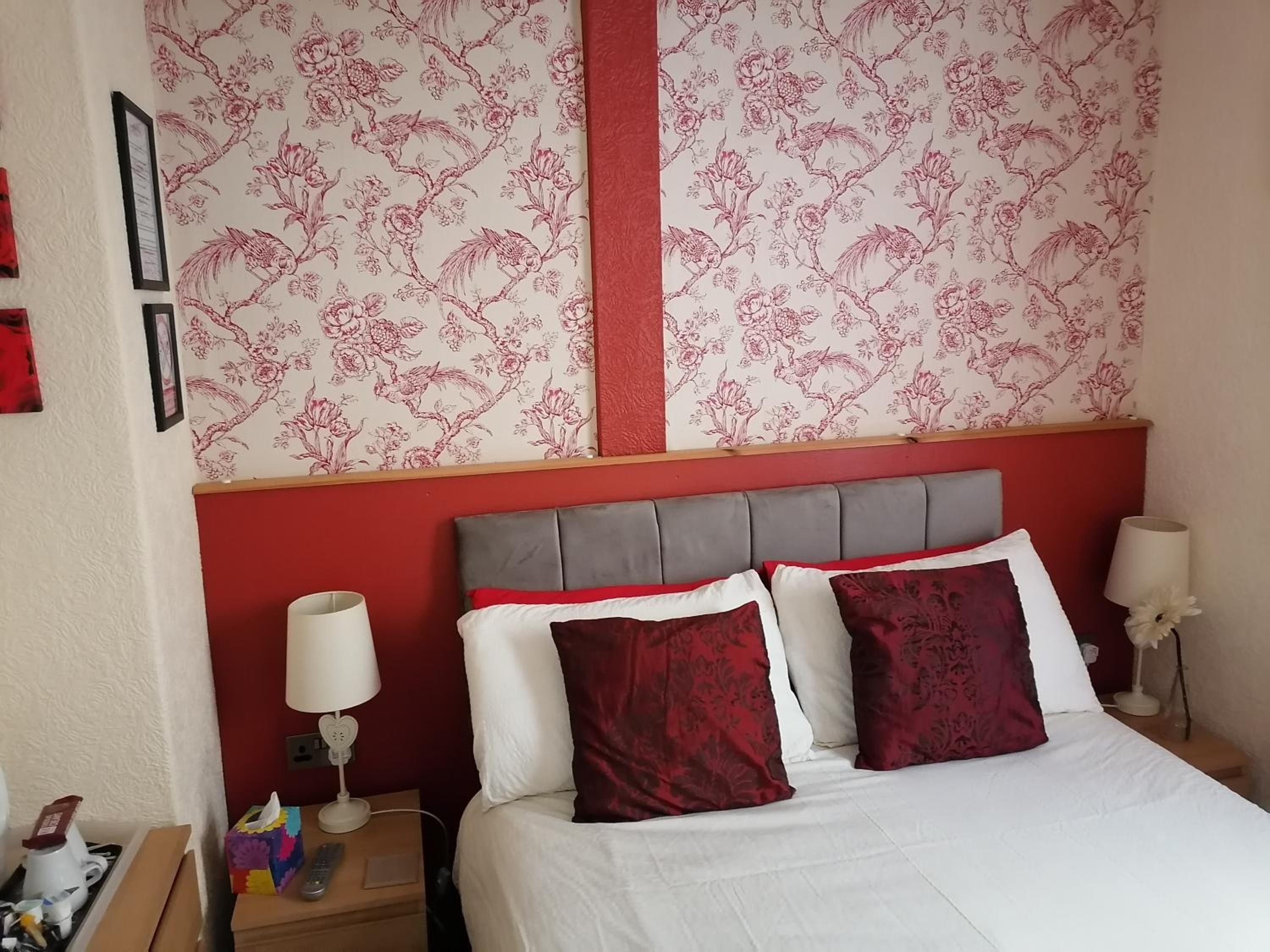 The Manhattan Contactless Hotel by BET Stays
