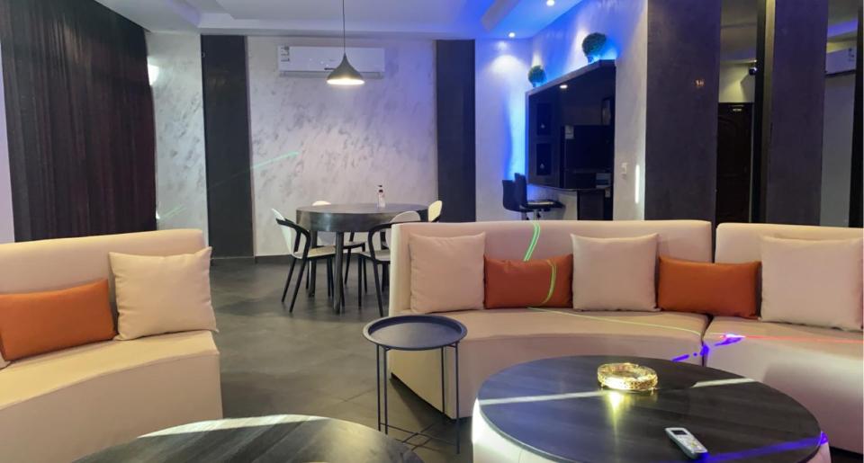 lounge