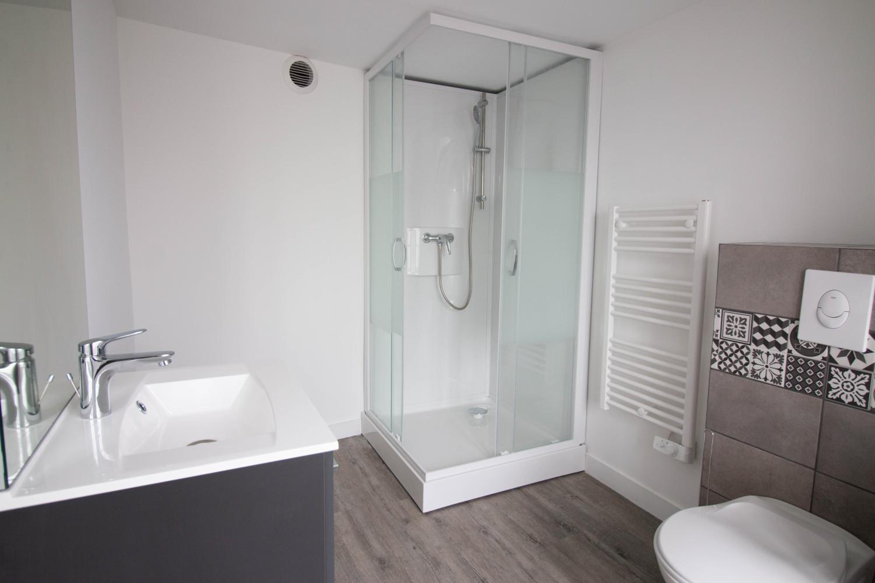 Home2Stay Valognes, photo 25